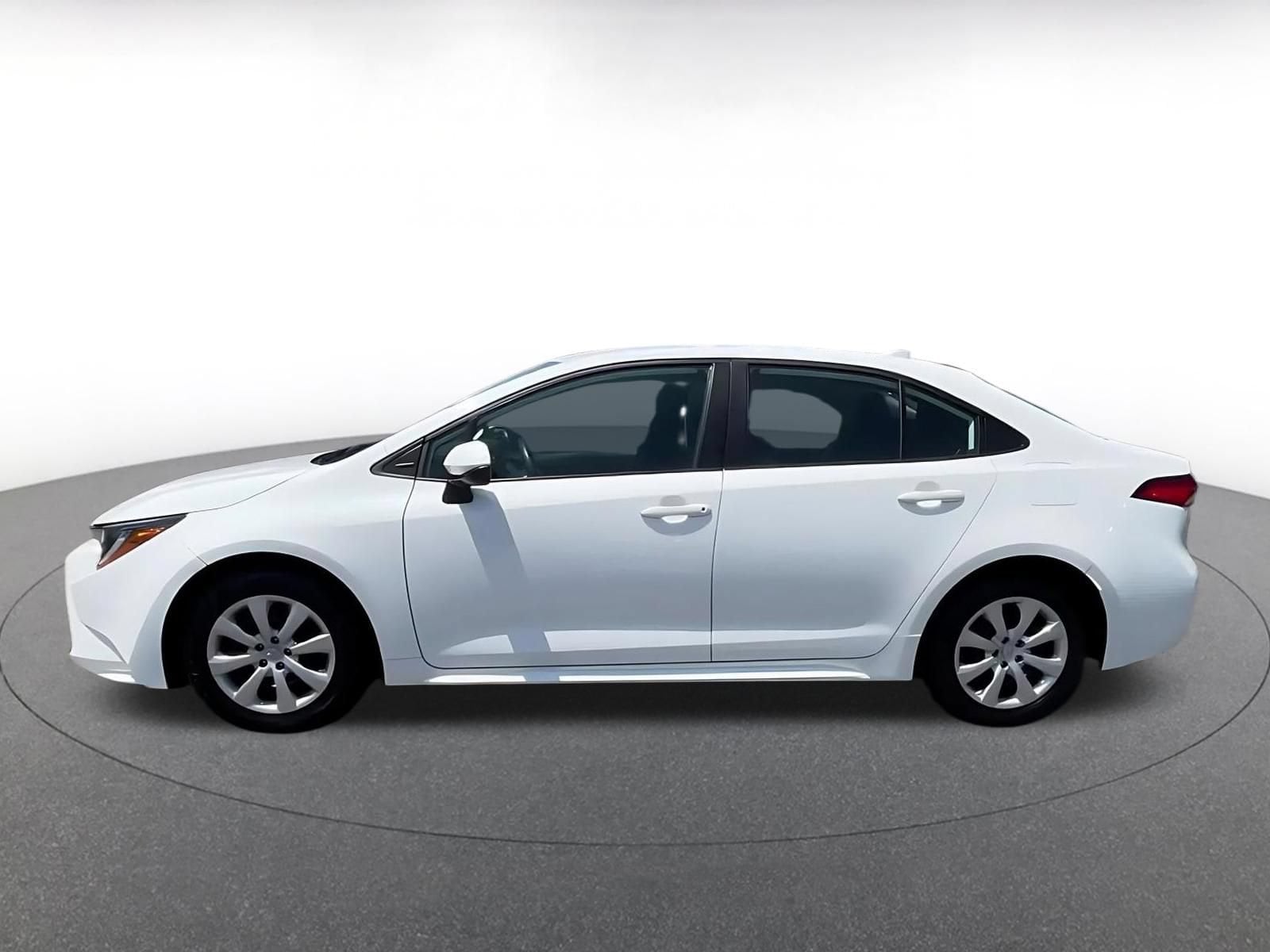 Thumbnail: 2025 Toyota Corolla - 10