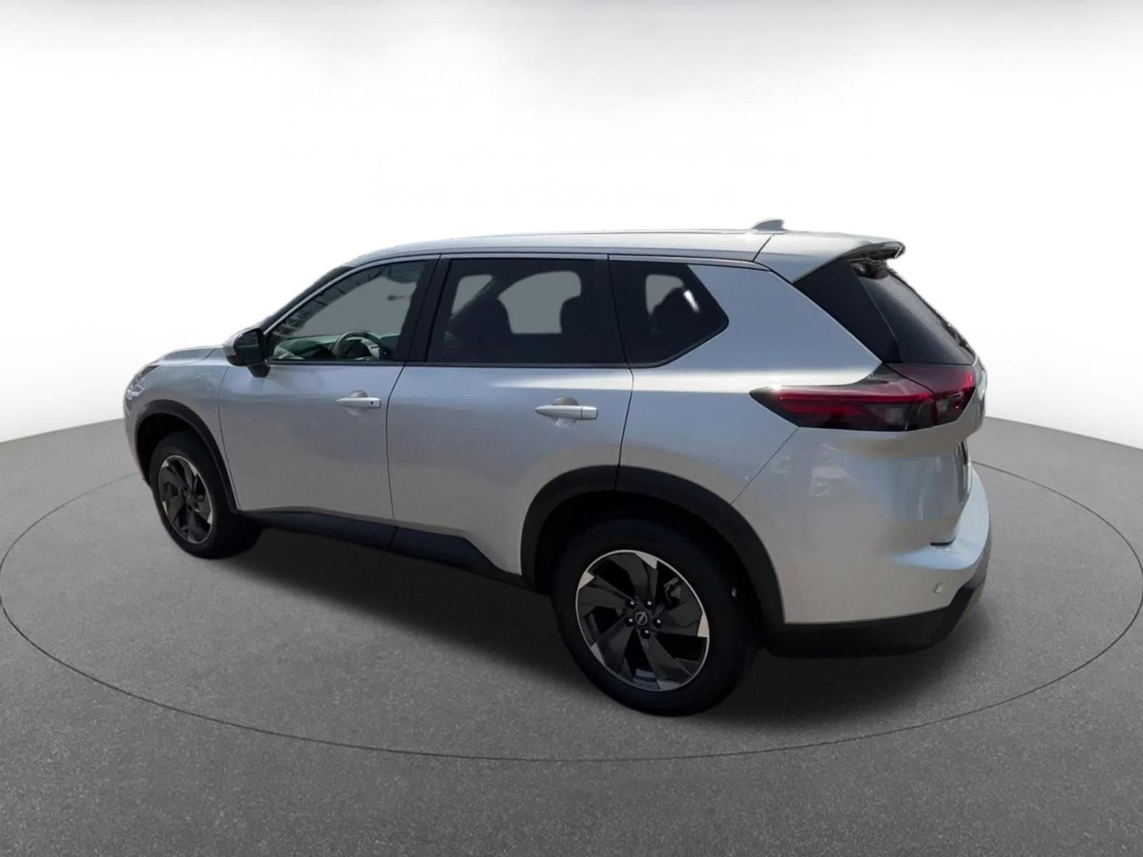 Thumbnail: 2025 Nissan Rogue - 10