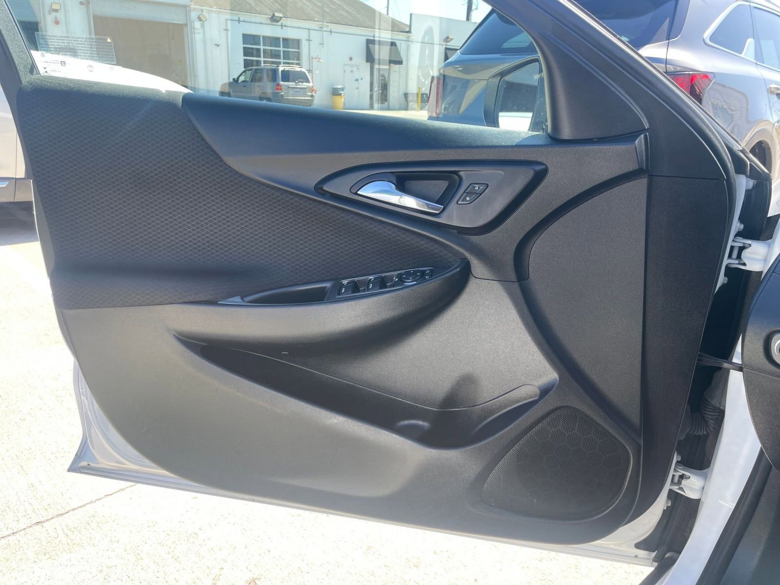 Thumbnail: 2023 Chevrolet Malibu - 20