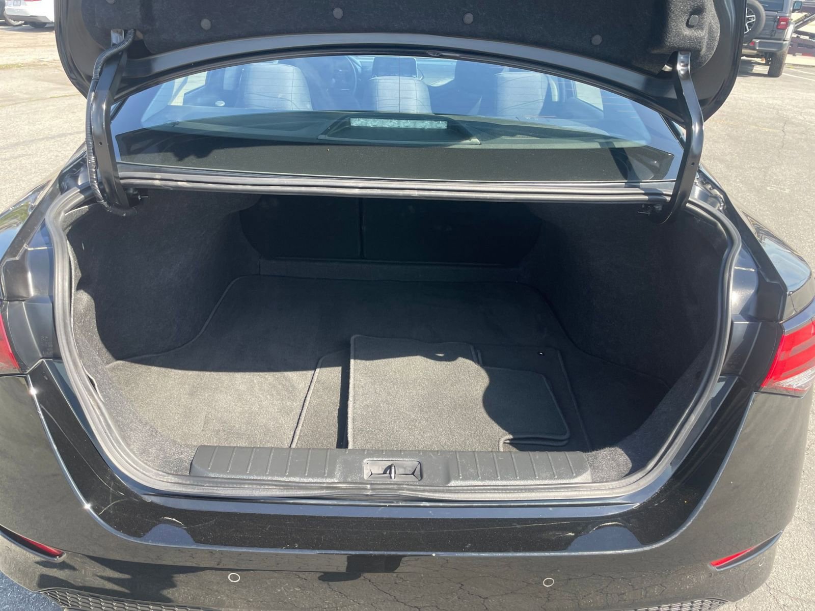 Thumbnail: 2025 Nissan Sentra - 31