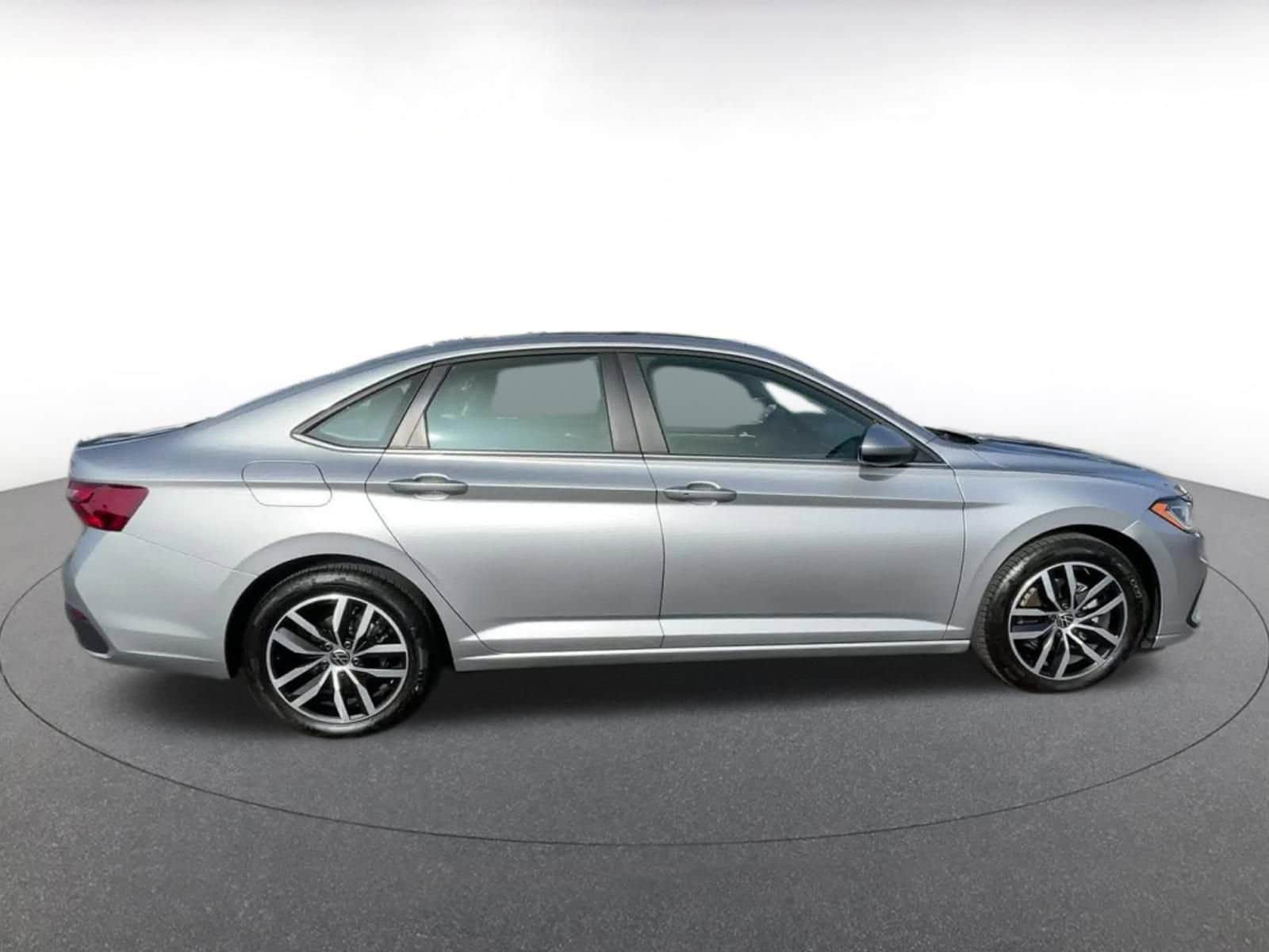 Thumbnail: 2025 Volkswagen Jetta - 16