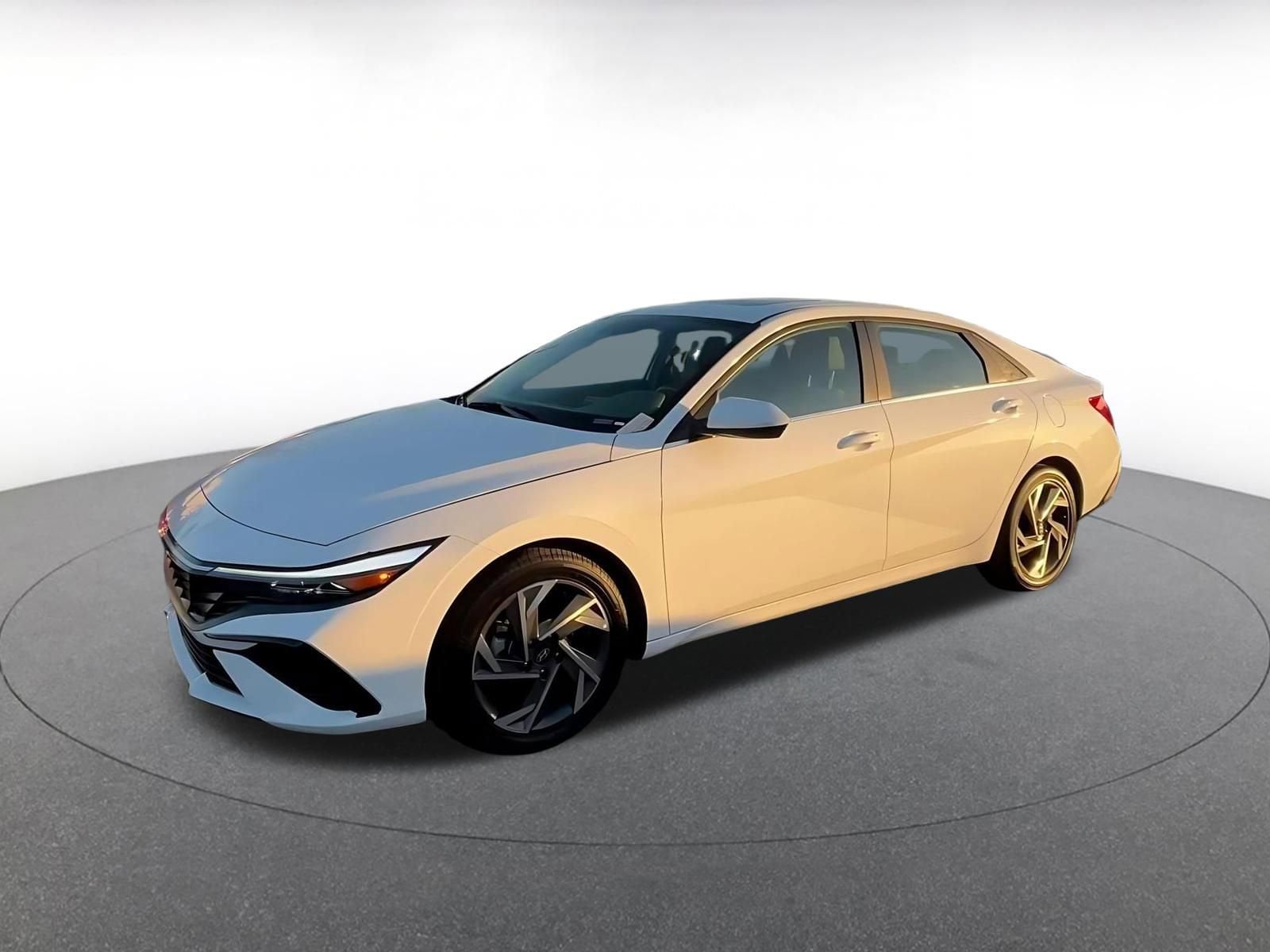 Thumbnail: 2025 Hyundai Elantra - 8