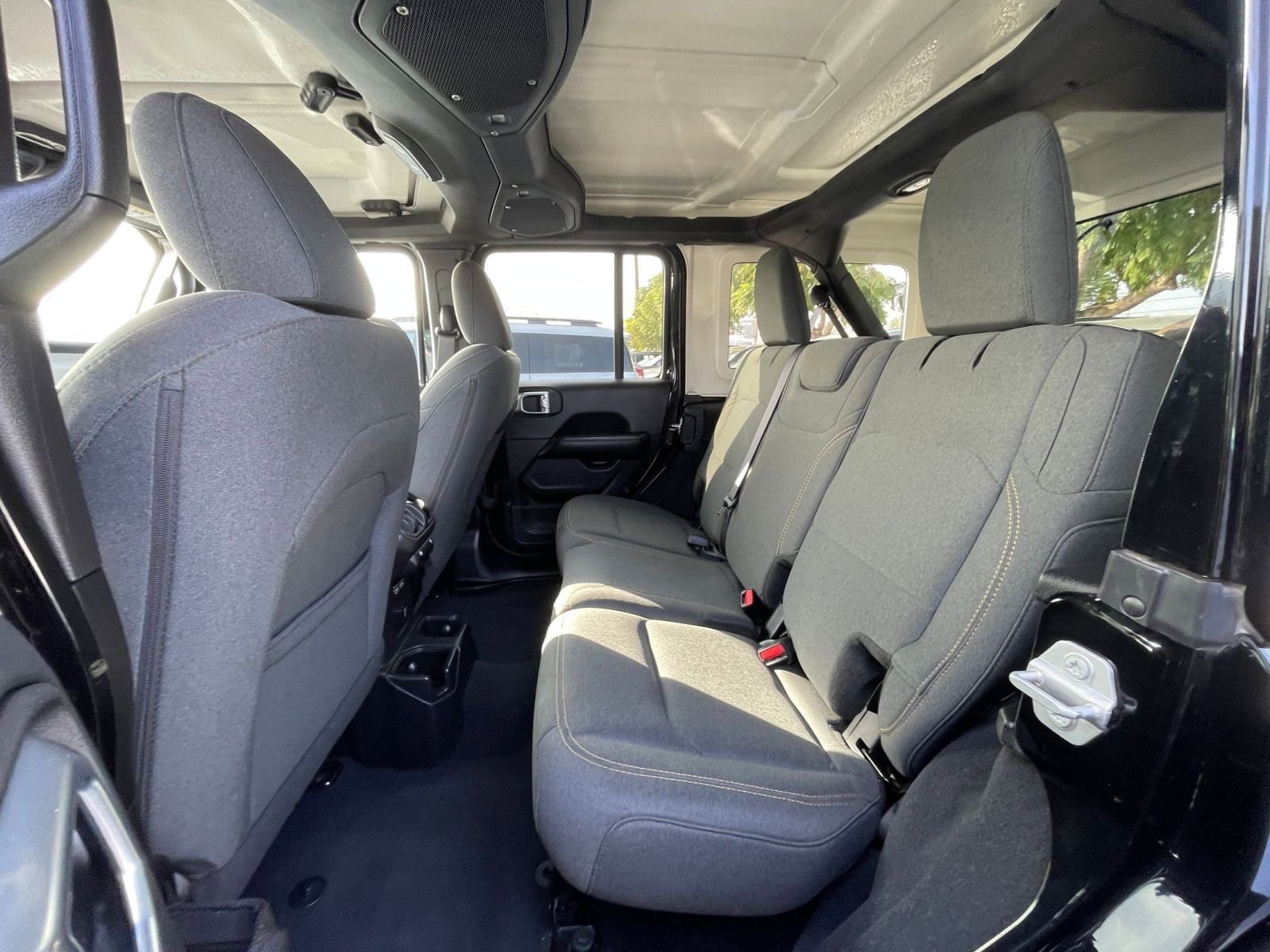 Thumbnail: 2025 Jeep Wrangler - 25