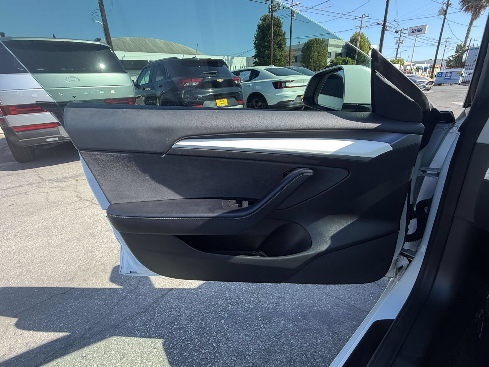 Thumbnail: 2022 Tesla Model 3 - 24