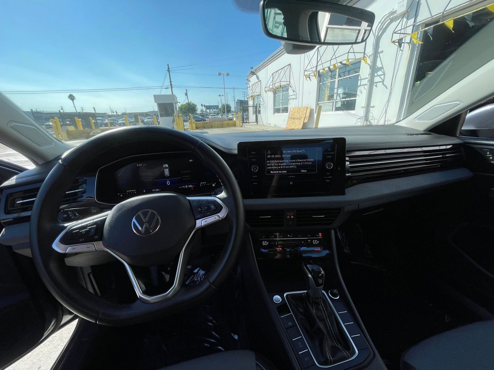 Thumbnail: 2025 Volkswagen Jetta - 33