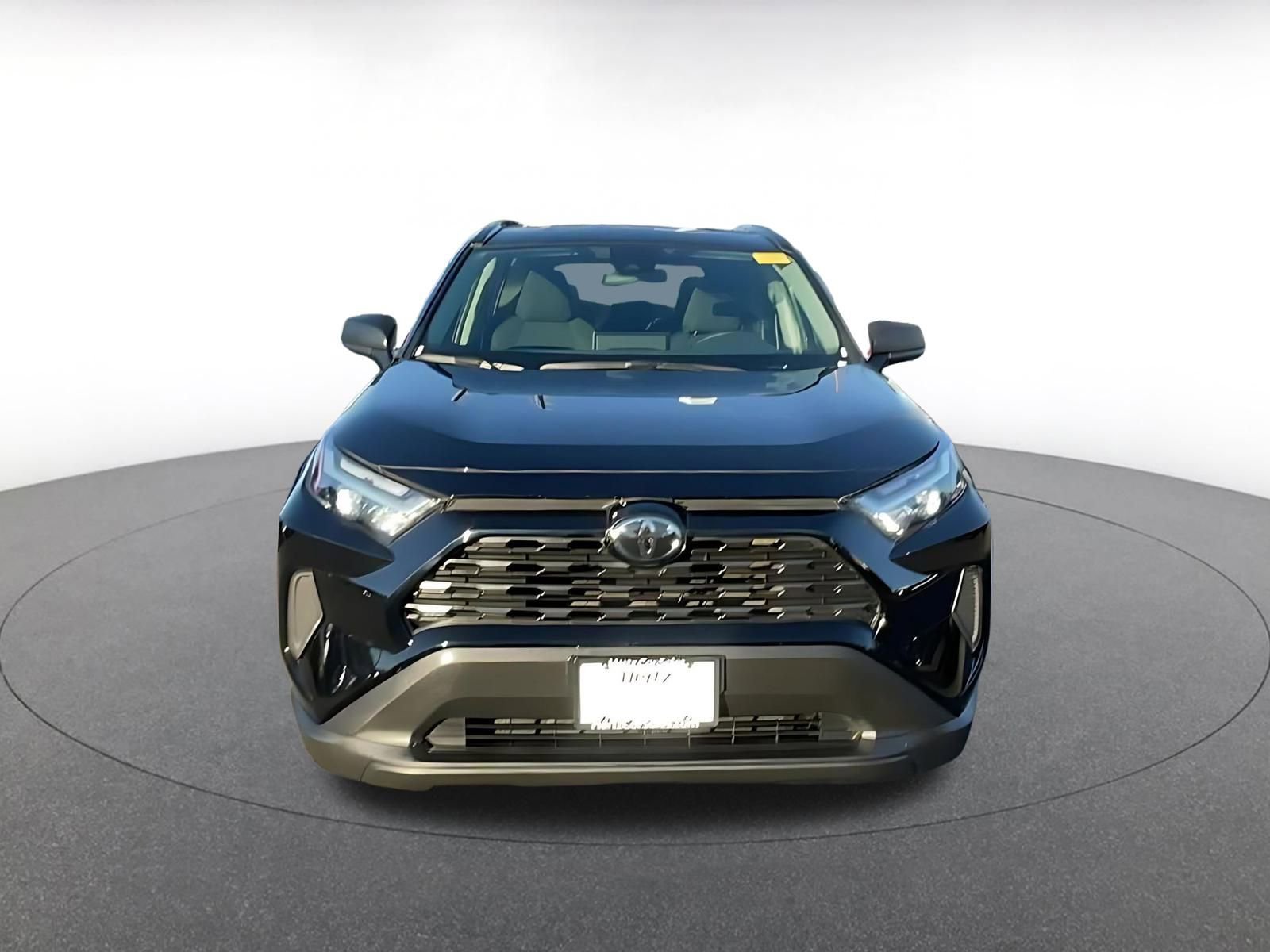 Thumbnail: 2025 Toyota RAV4 - 4