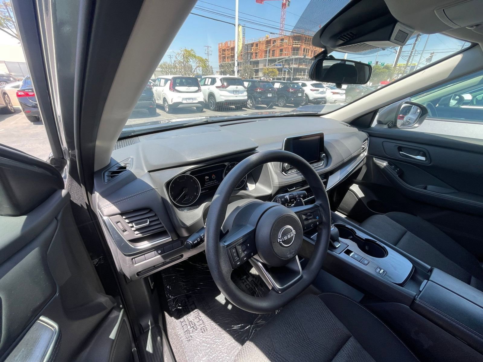 2024 Nissan Rogue SV 34