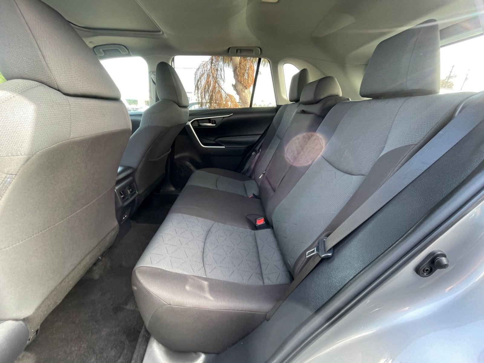 Thumbnail: 2025 Toyota RAV4 - 25