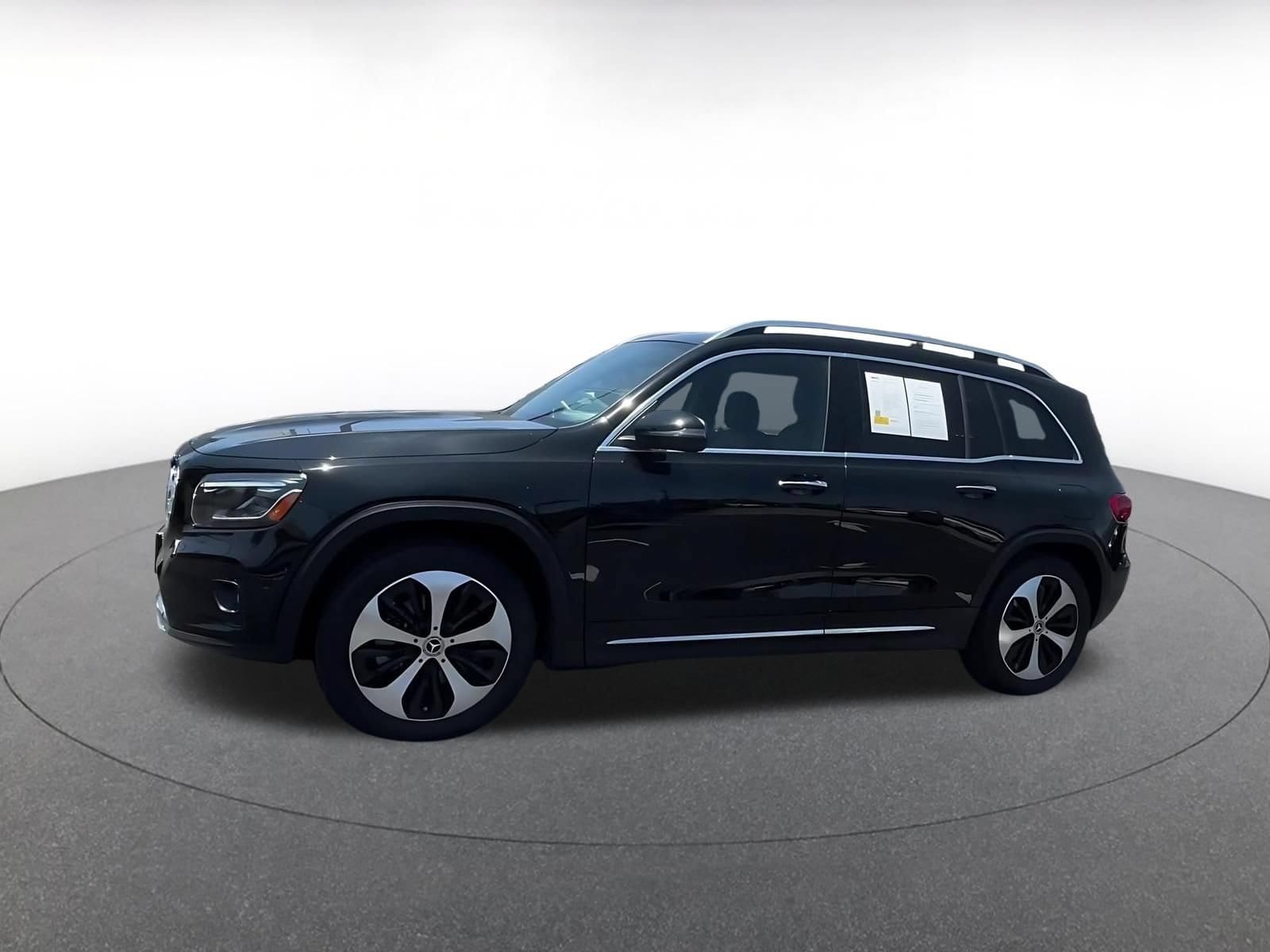 Thumbnail: 2025 Mercedes-Benz GLB - 8