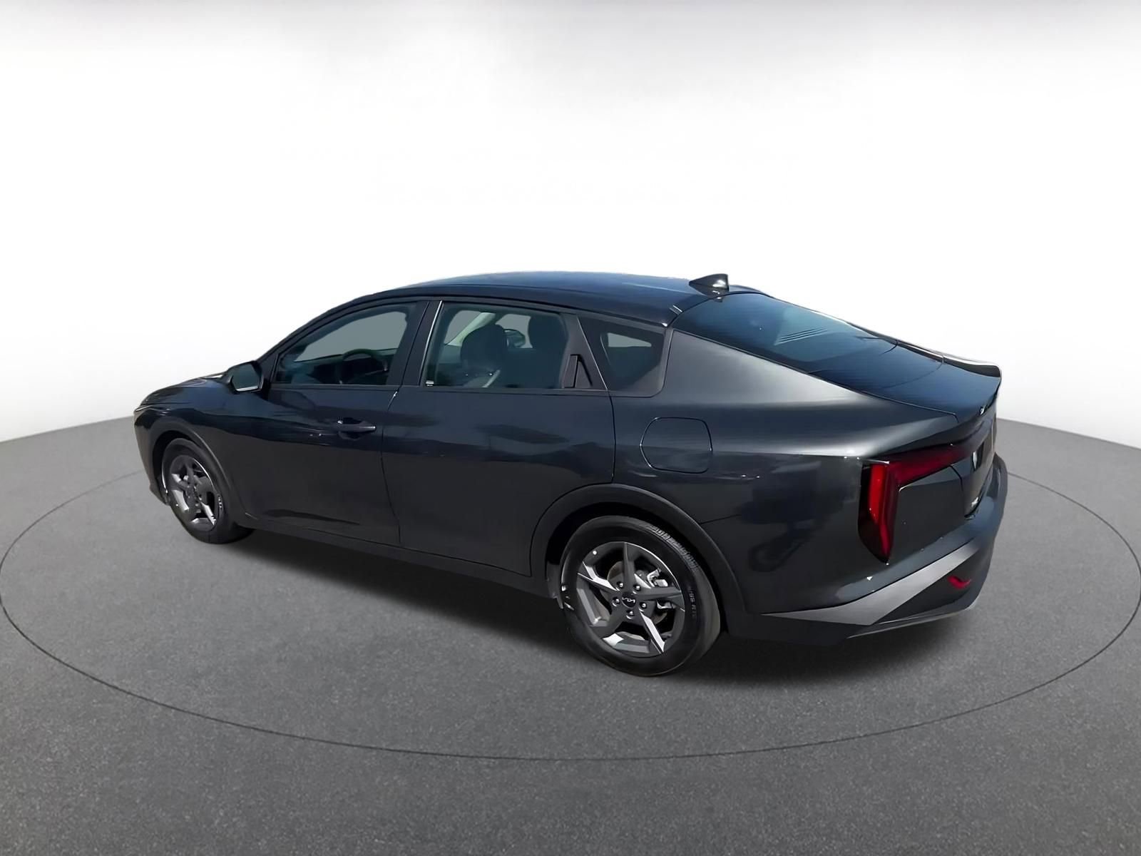 Thumbnail: 2025 Kia K4 - 10