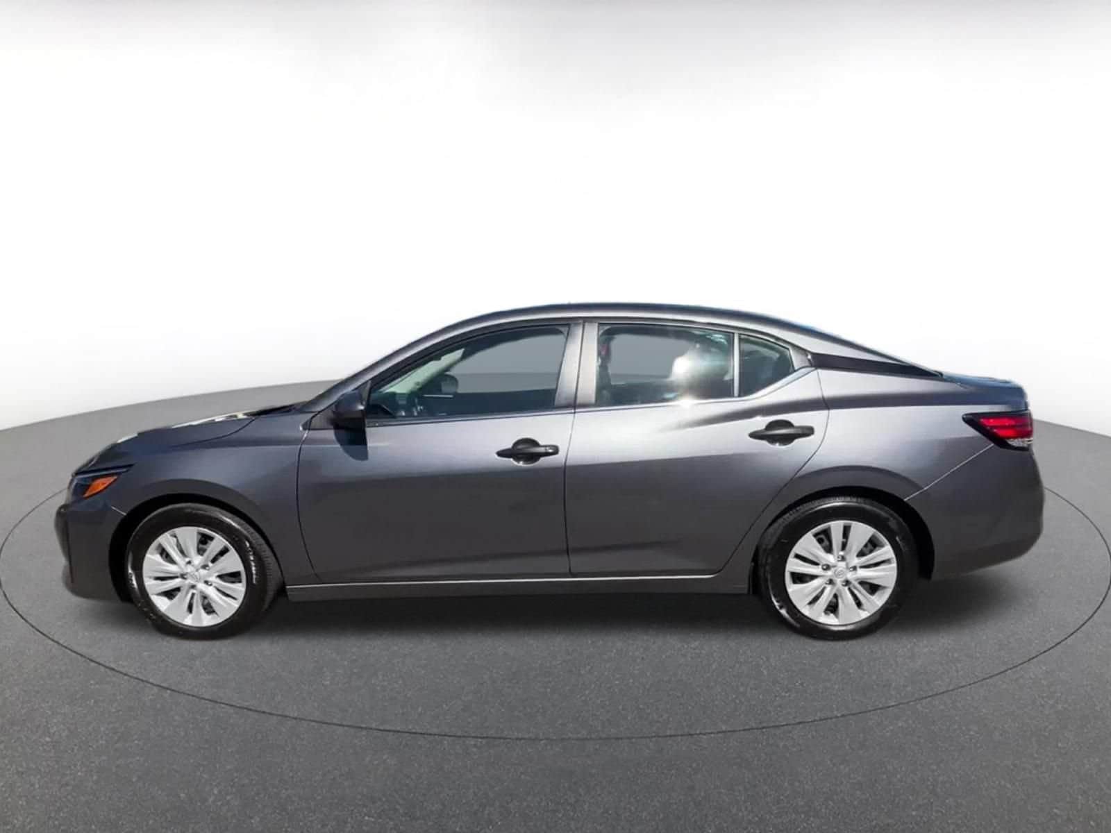 Thumbnail: 2025 Nissan Sentra - 9