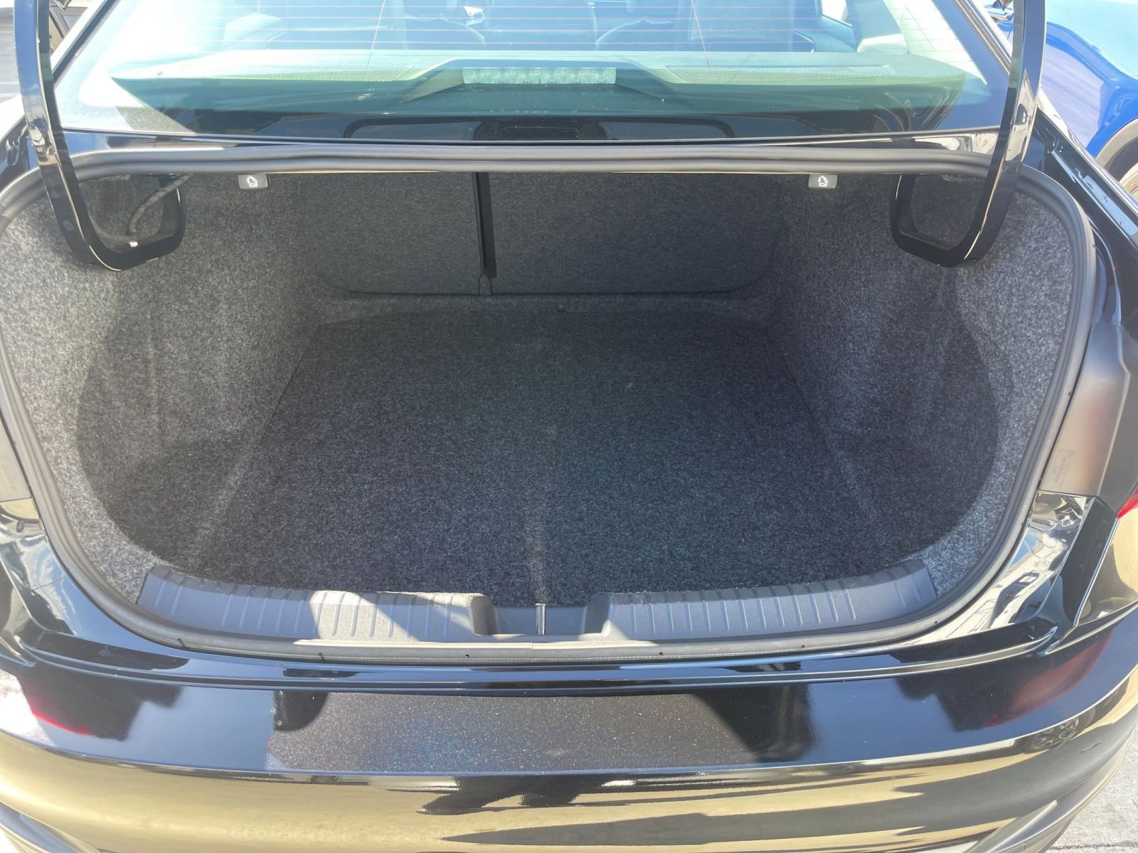 Thumbnail: 2025 Volkswagen Jetta - 31