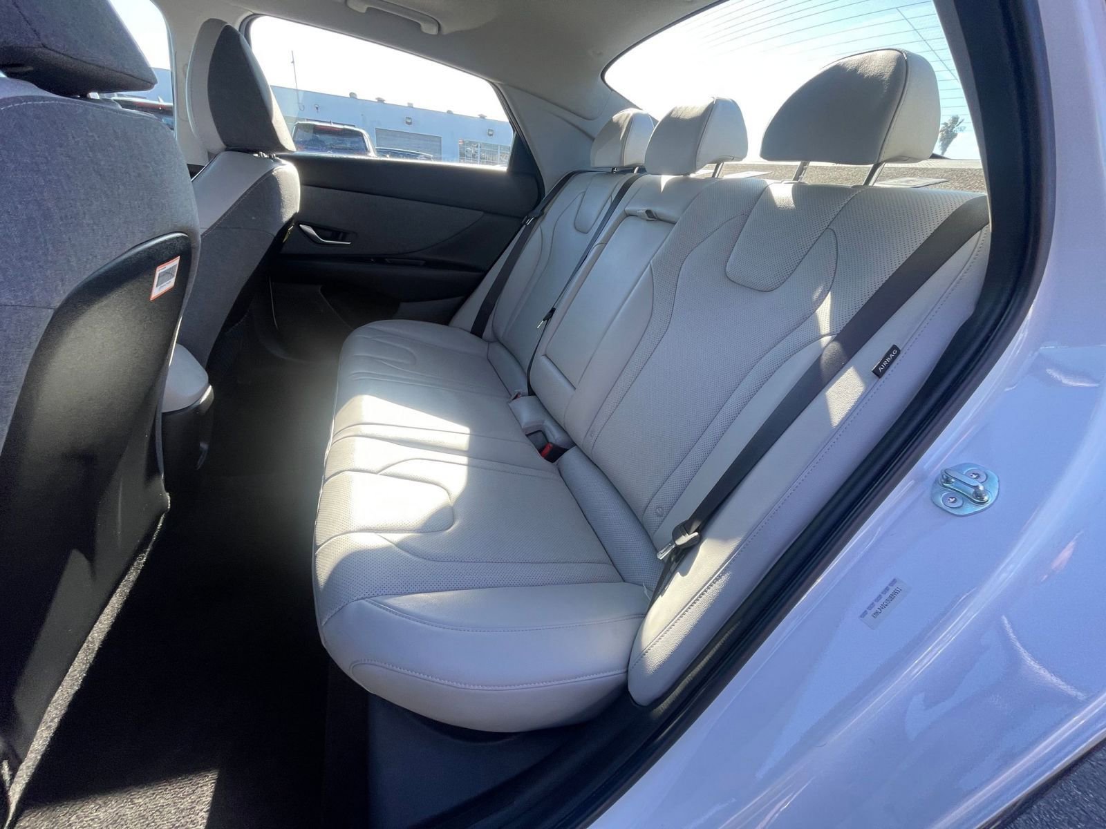 Thumbnail: 2025 Hyundai Elantra - 25