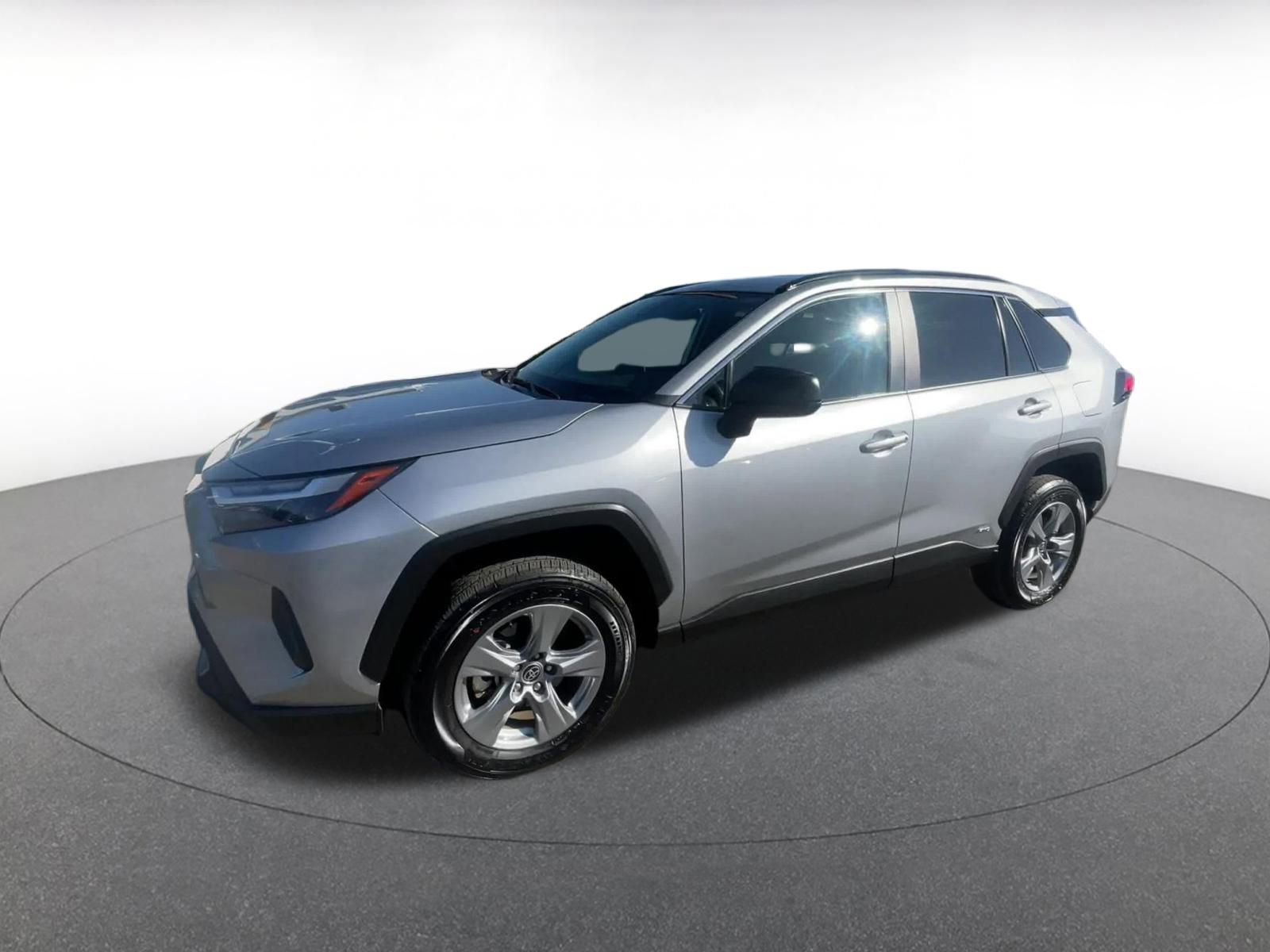 Thumbnail: 2025 Toyota RAV4 - 8