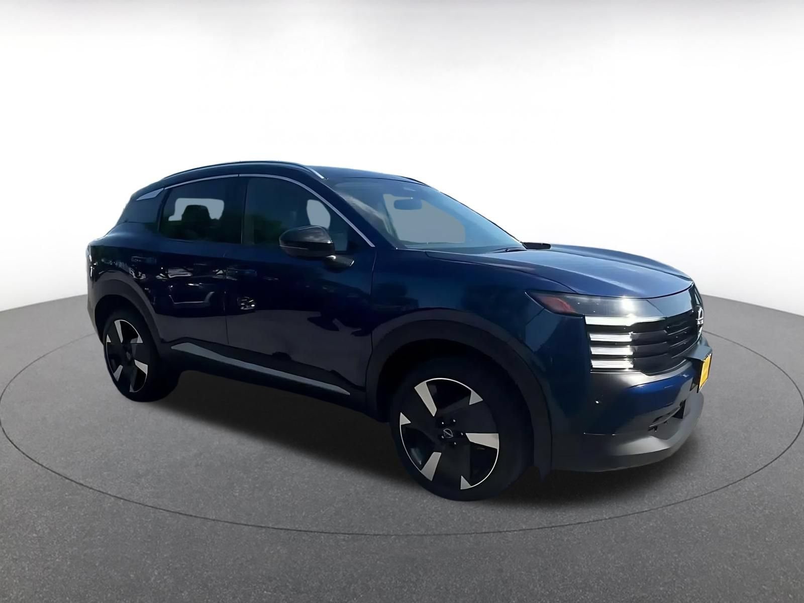 Thumbnail: 2026 Nissan Kicks - 2