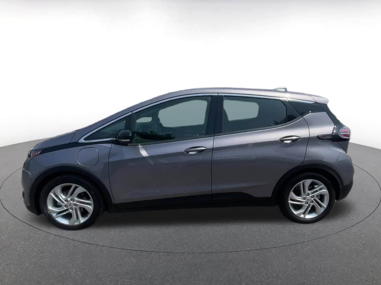 Thumbnail: 2023 Chevrolet Bolt EV - 9