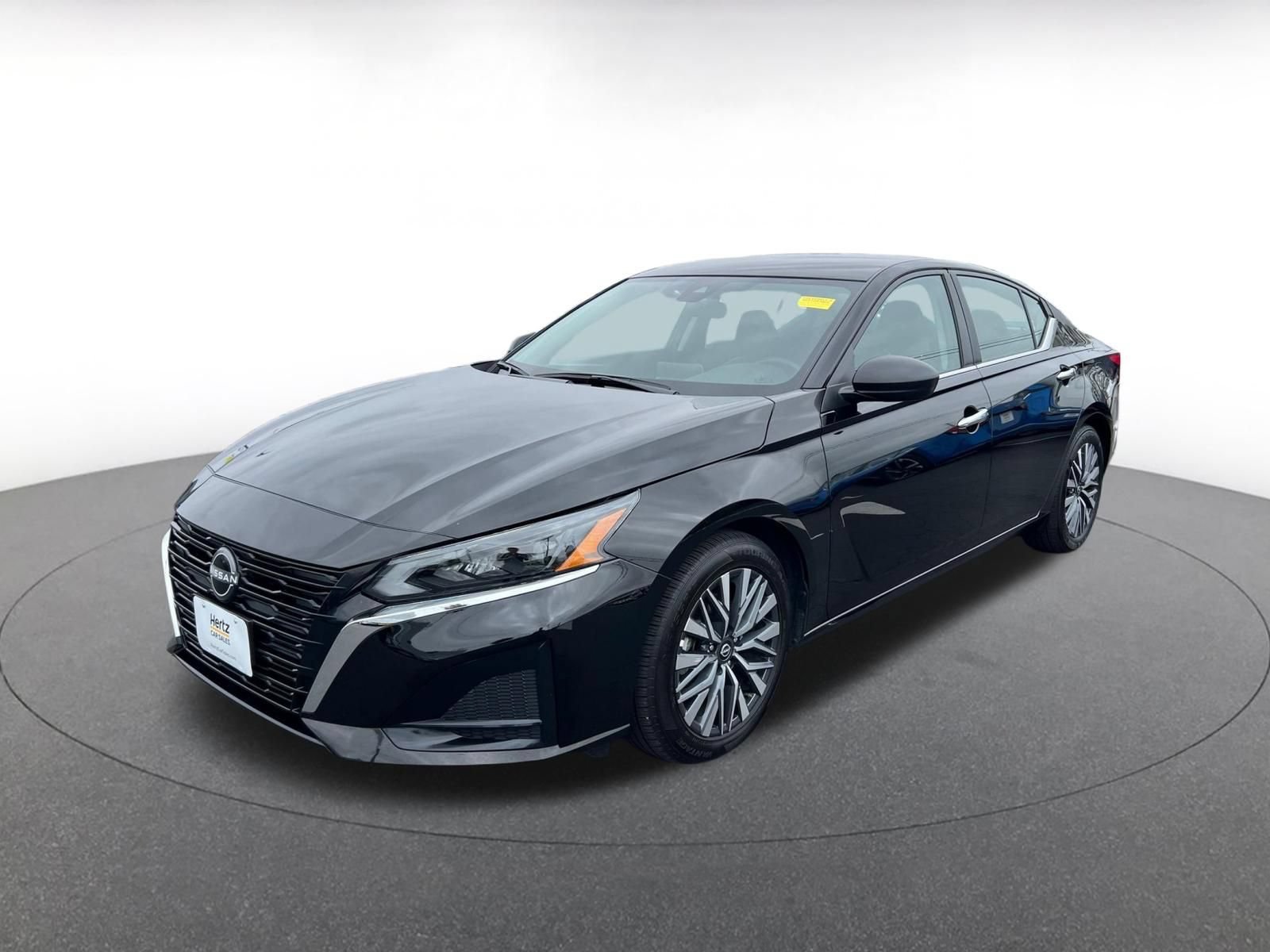 Thumbnail: 2025 Nissan Altima - 4
