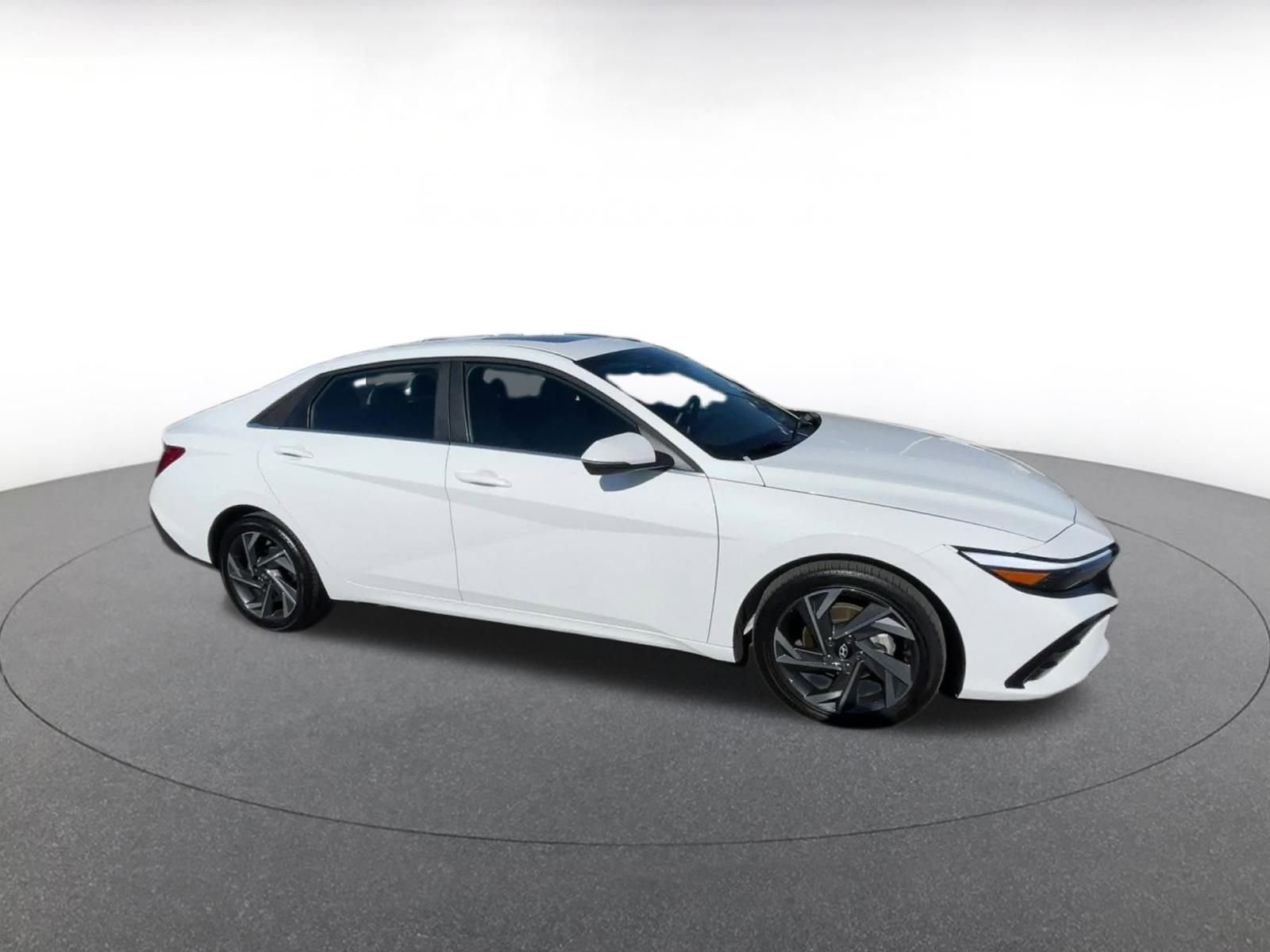 Thumbnail: 2025 Hyundai Elantra - 2