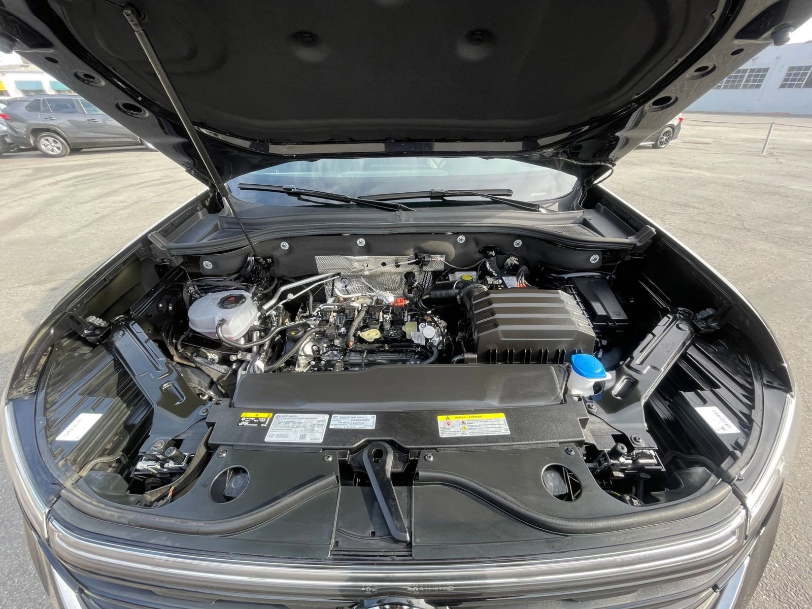 Thumbnail: 2025 Volkswagen Atlas - 32