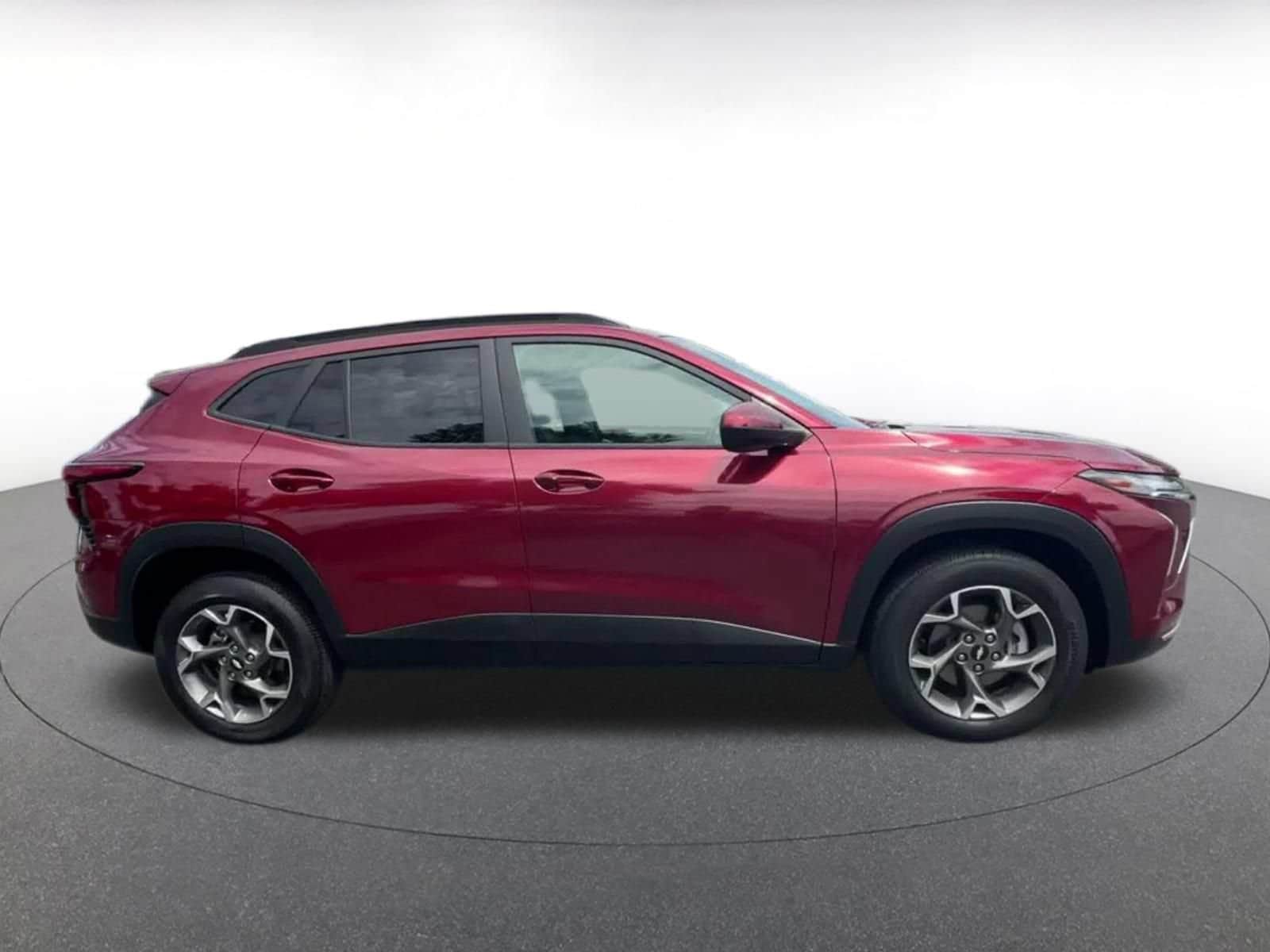 Thumbnail: 2025 Chevrolet Trax - 13
