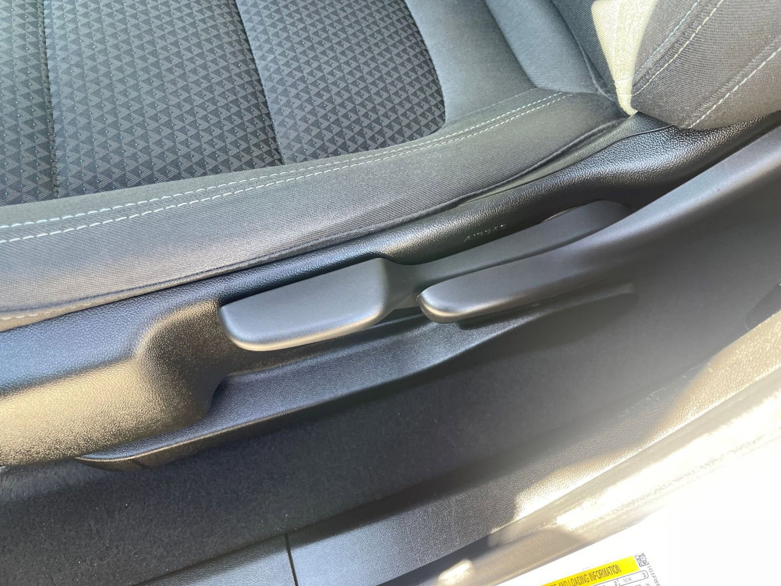 Thumbnail: 2023 Chevrolet Bolt EV - 28