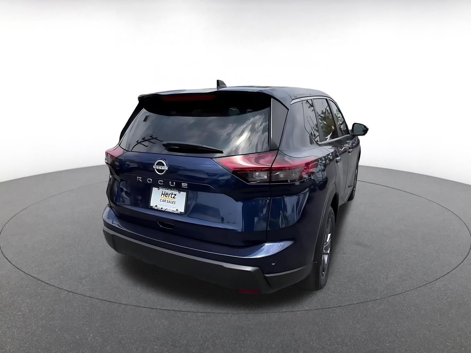 Thumbnail: 2025 Nissan Rogue - 15