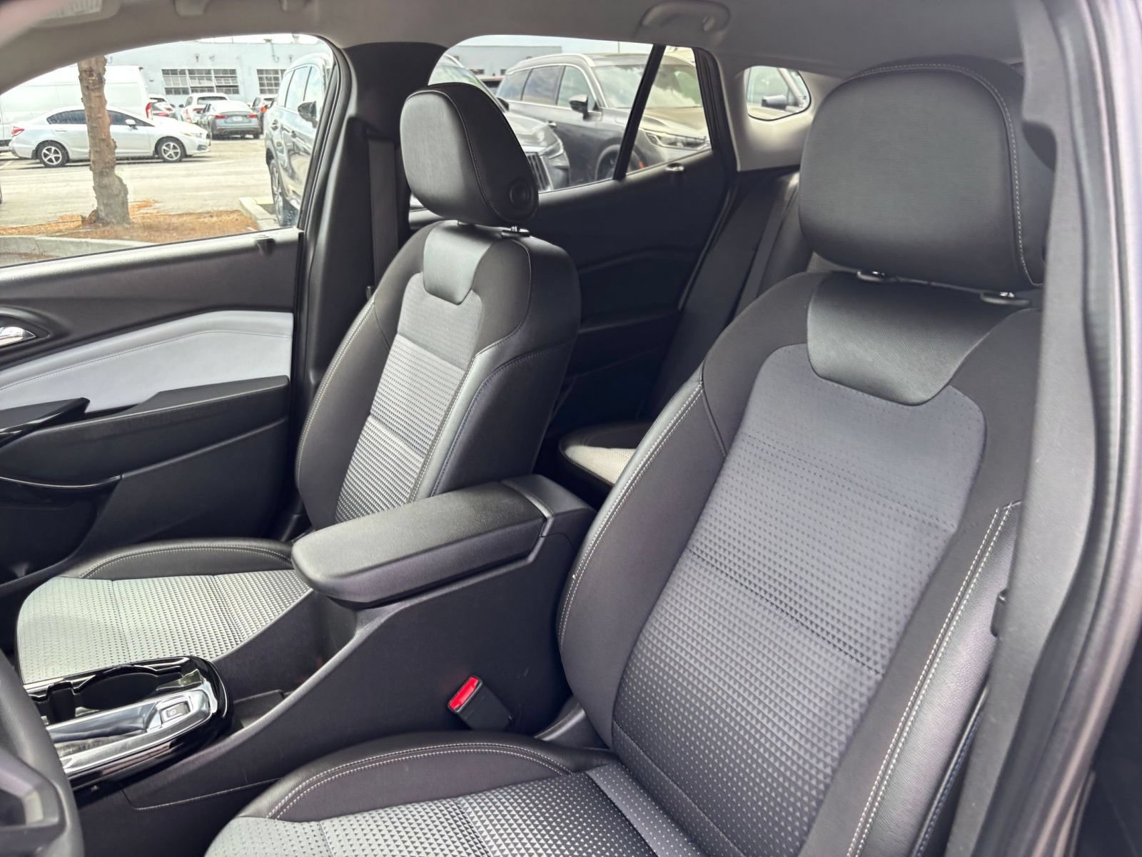 Thumbnail: 2025 Chevrolet Trax - 27