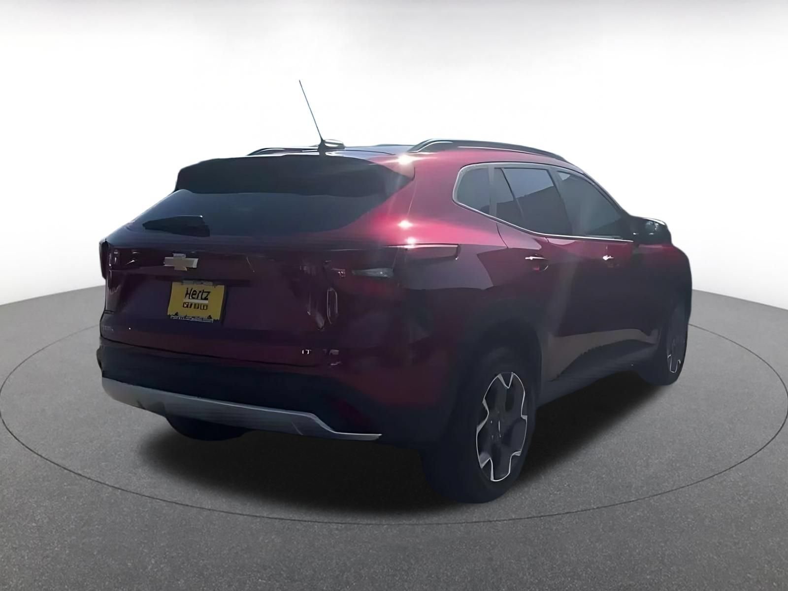 Thumbnail: 2025 Chevrolet Trax - 14