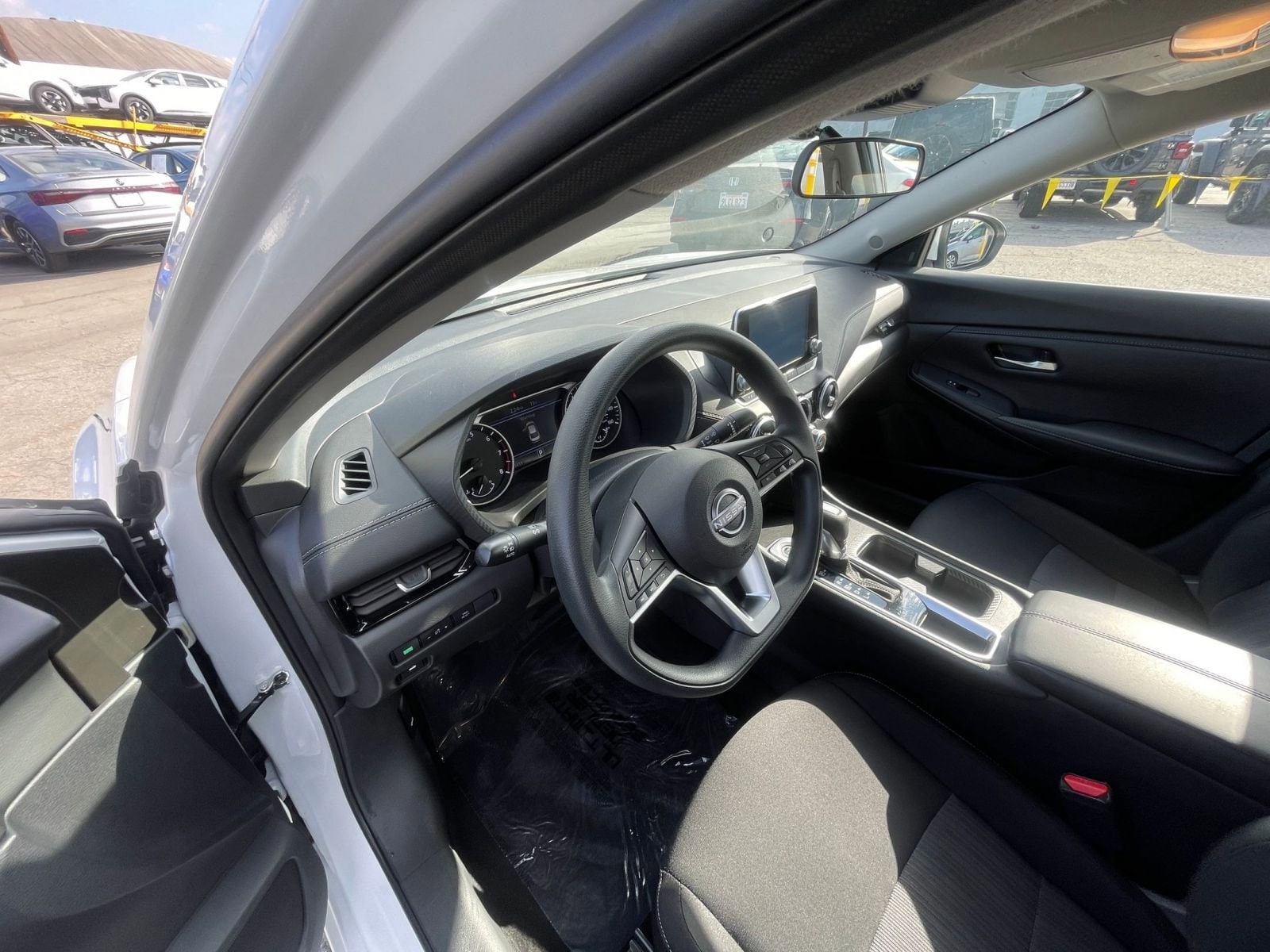 Thumbnail: 2025 Nissan Sentra - 34