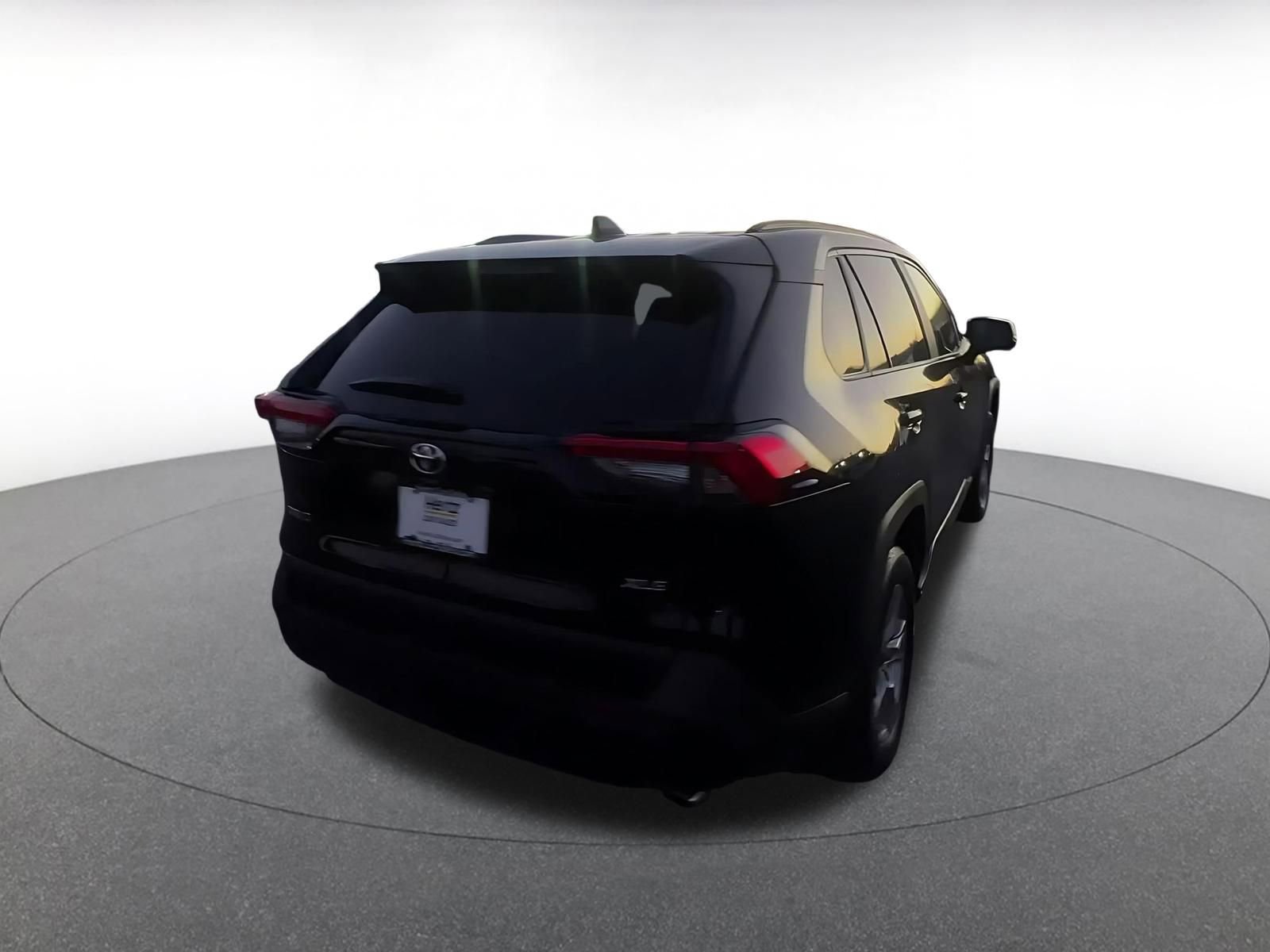 Thumbnail: 2025 Toyota RAV4 - 14