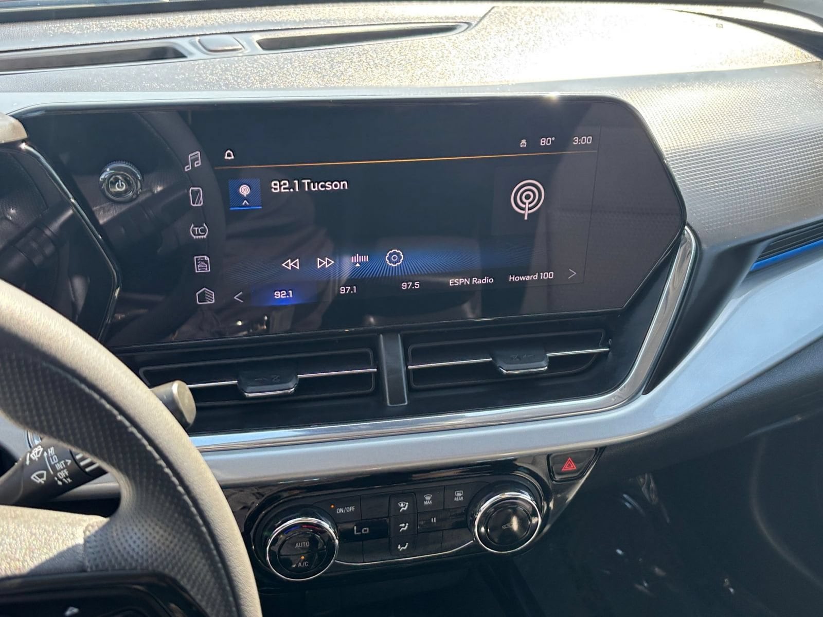 Thumbnail: 2025 Chevrolet Trax - 16