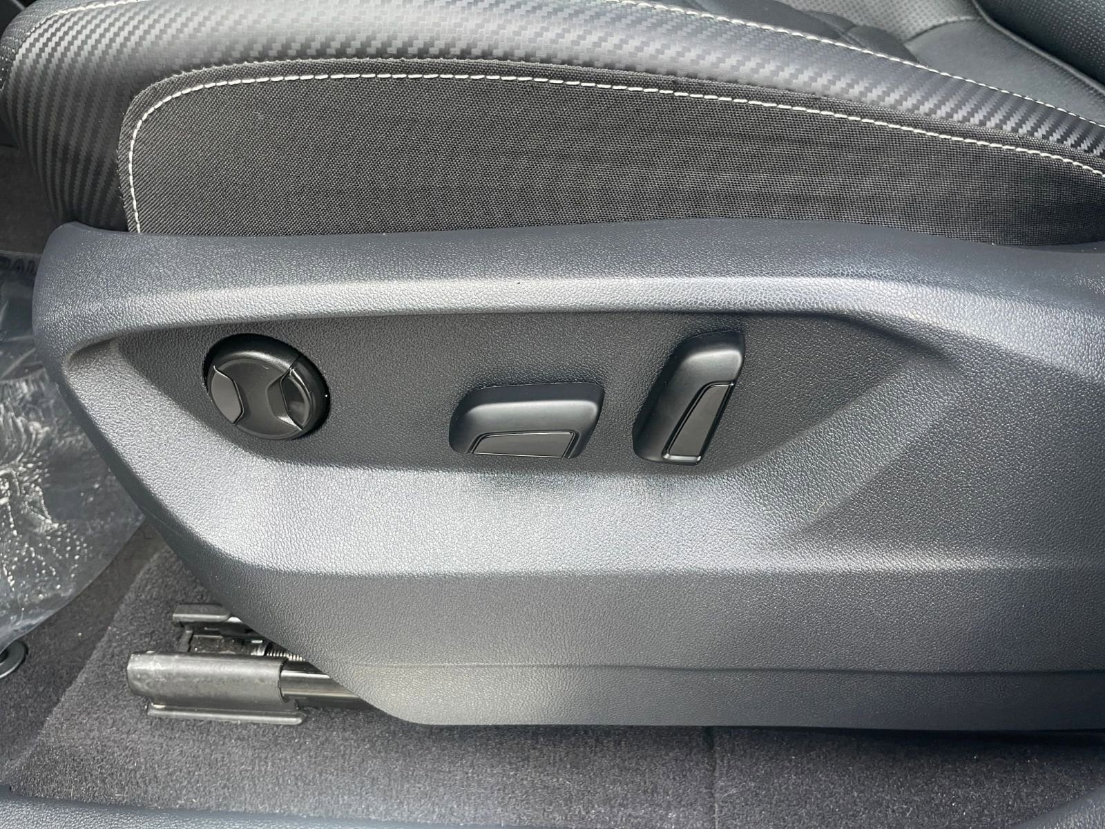 Thumbnail: 2025 Volkswagen Atlas - 23