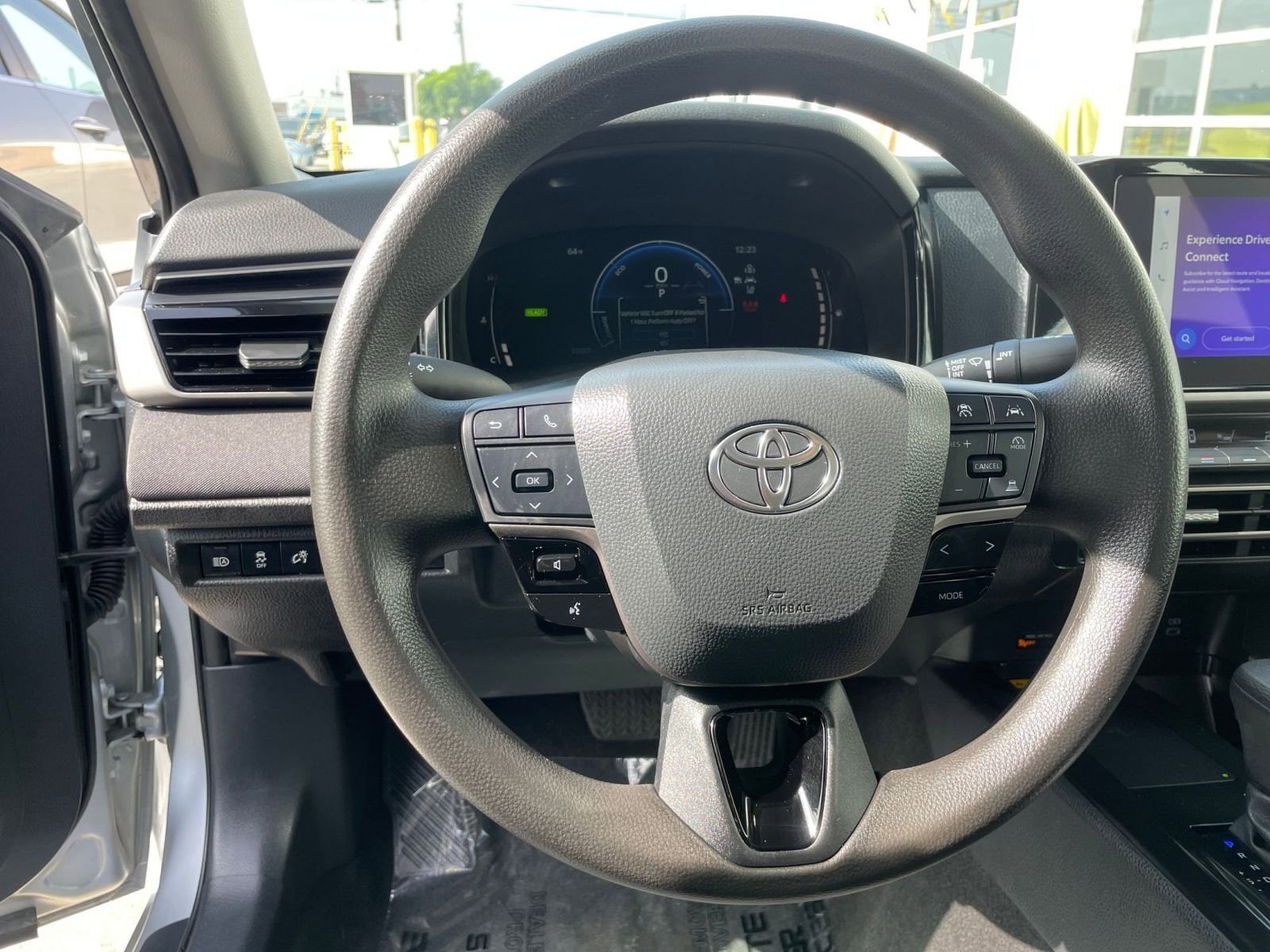 Thumbnail: 2025 Toyota Camry - 28