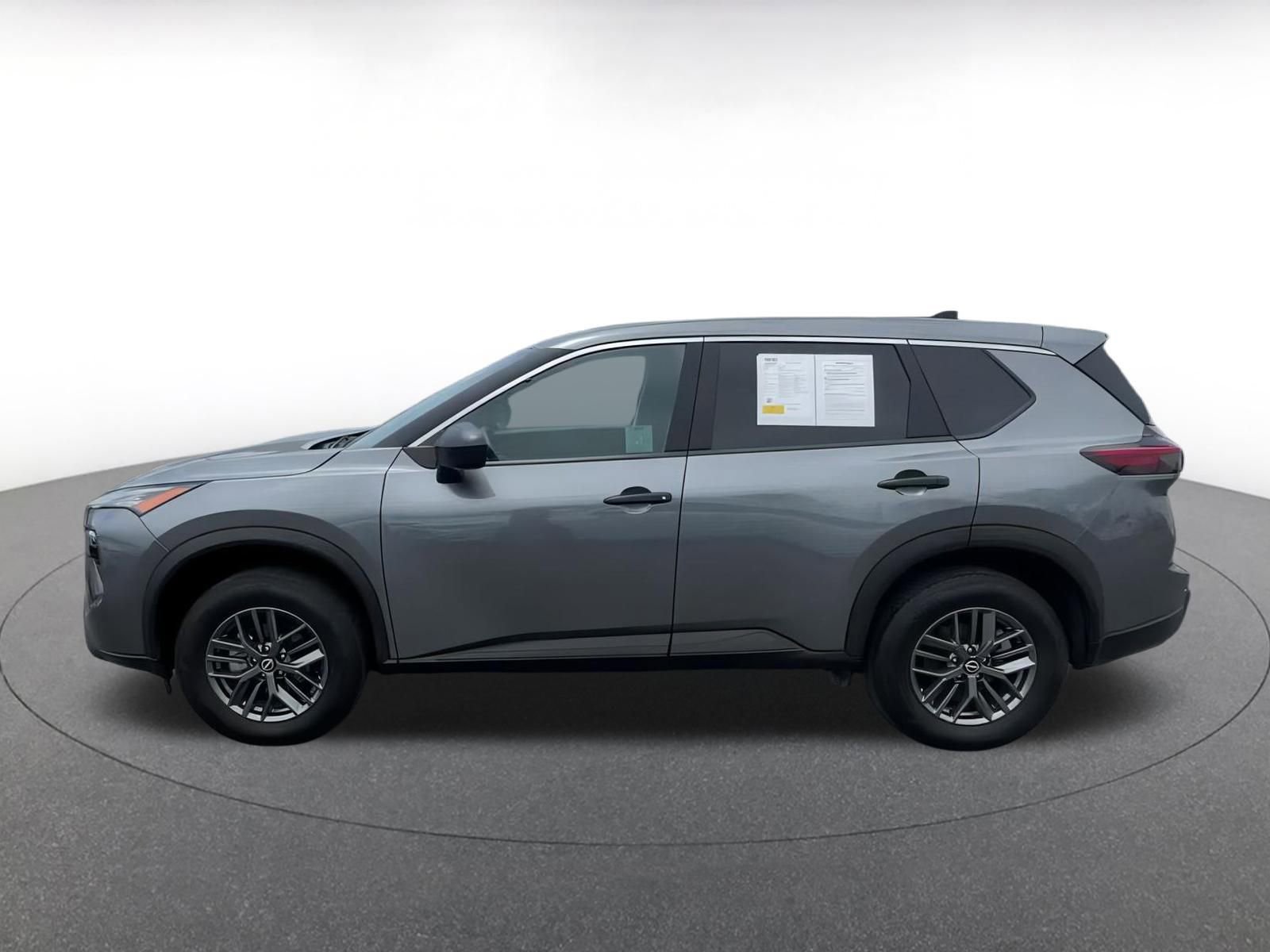 2024 Nissan Rogue S 8