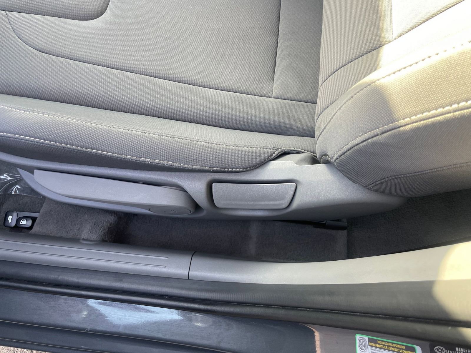 Thumbnail: 2025 Hyundai Elantra - 23