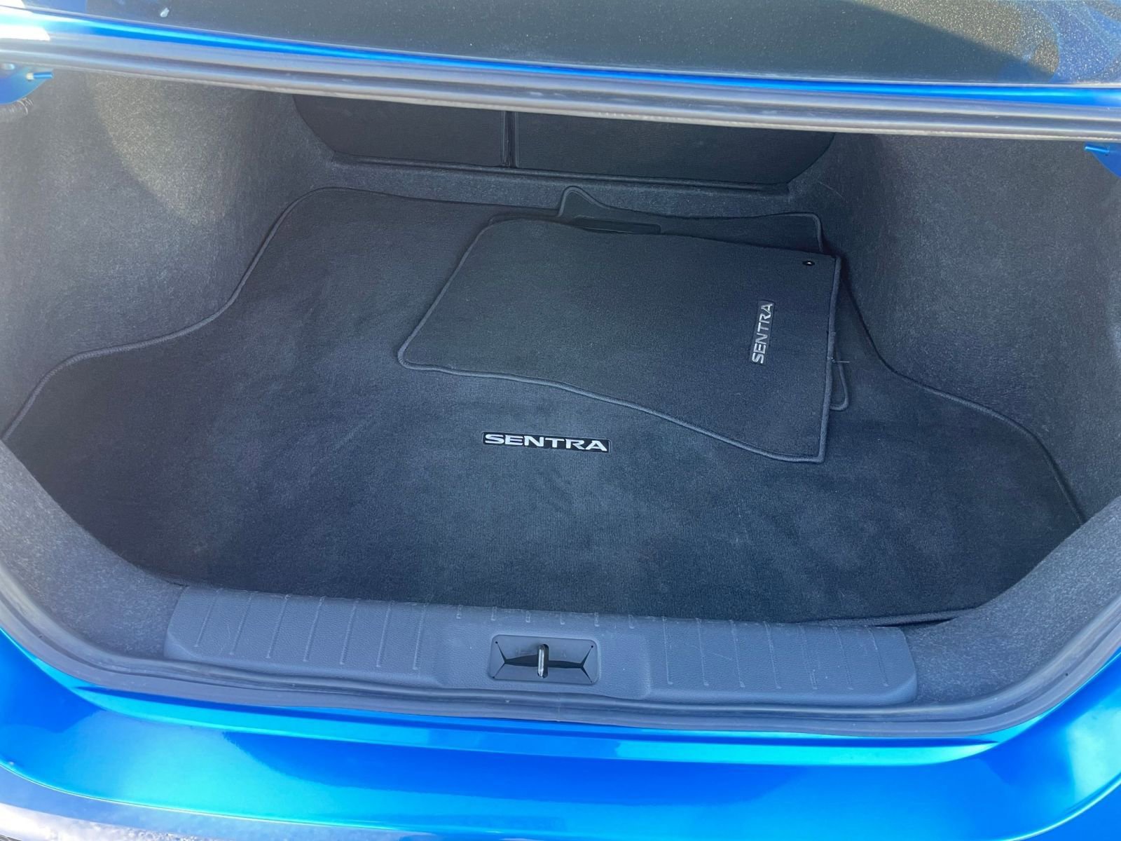 Thumbnail: 2025 Nissan Sentra - 31