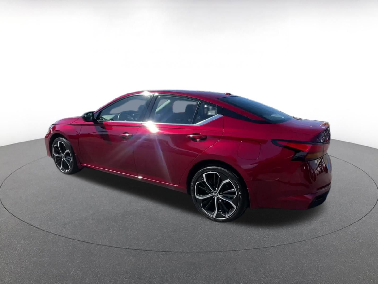 Thumbnail: 2024 Nissan Altima - 10