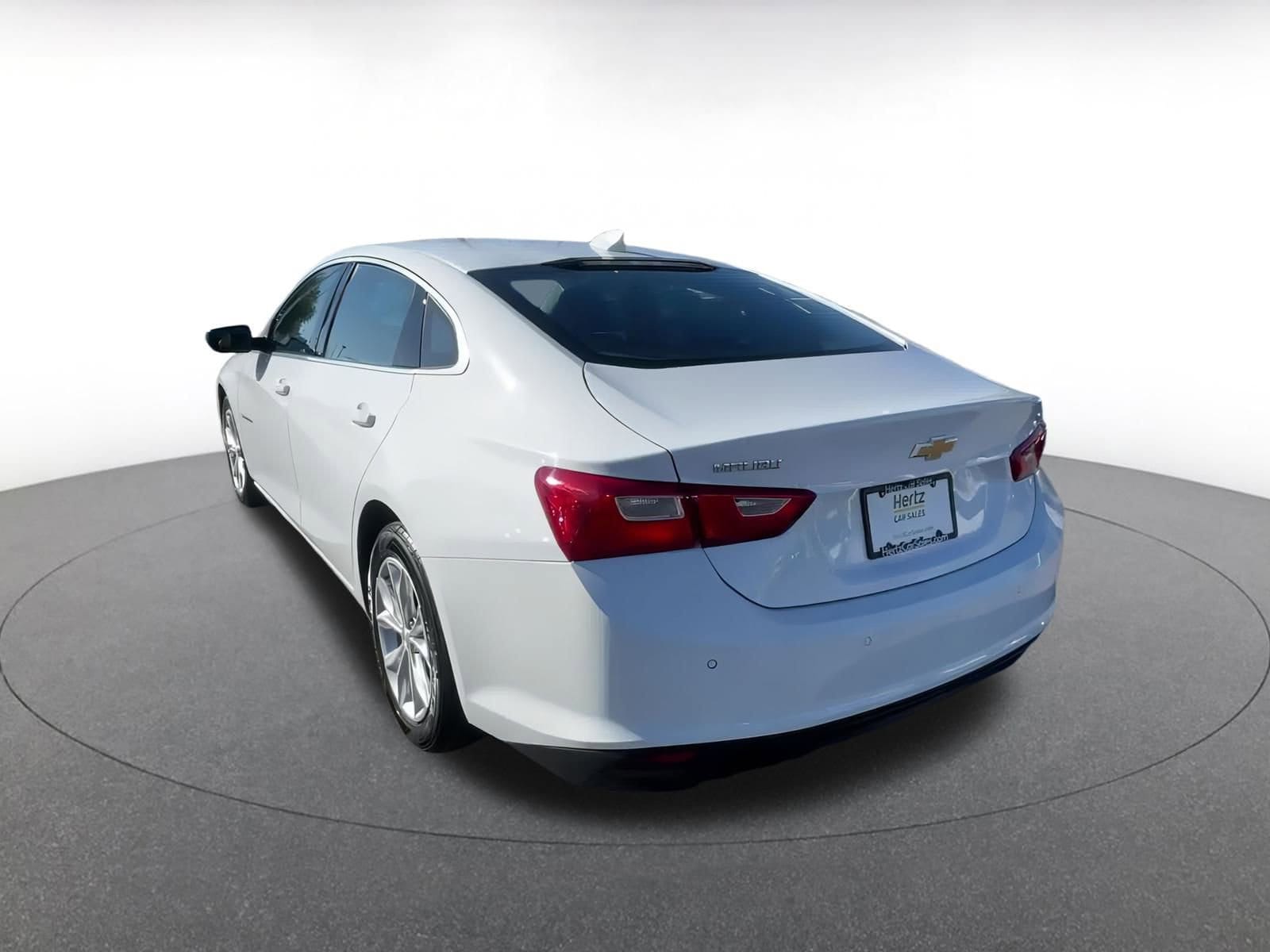 Thumbnail: 2023 Chevrolet Malibu - 11