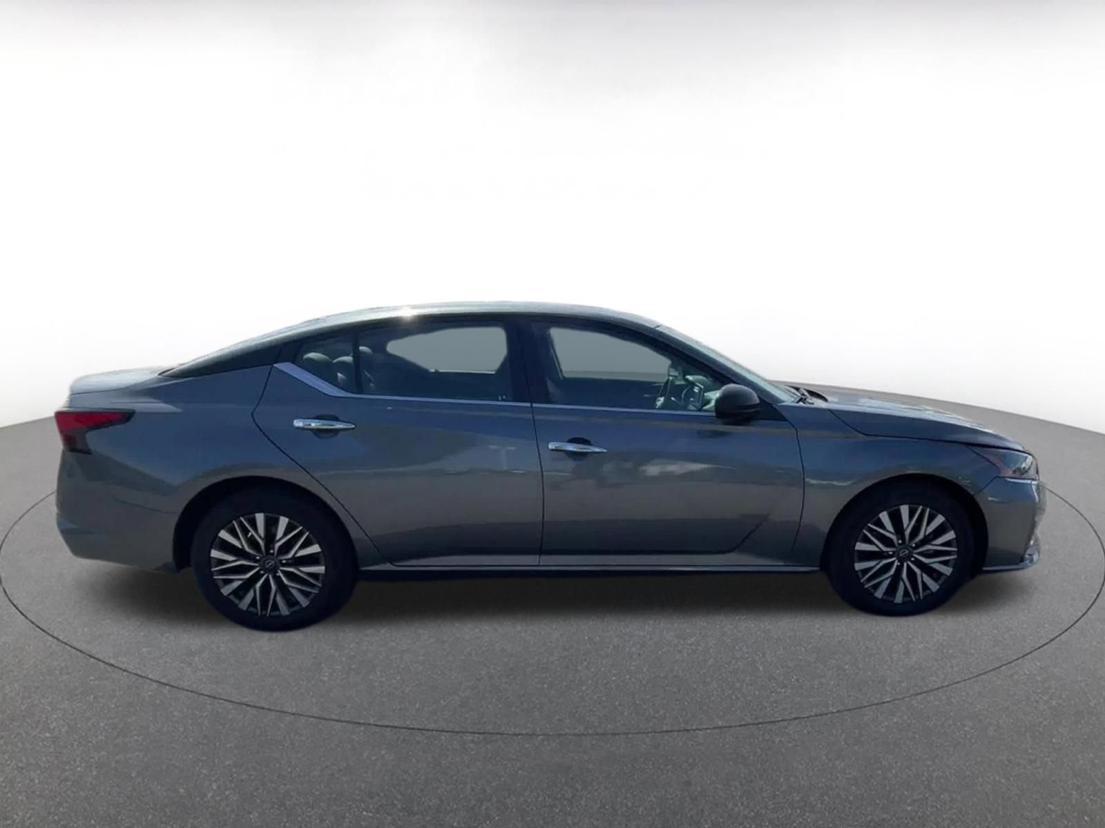 Thumbnail: 2025 Nissan Altima - 16