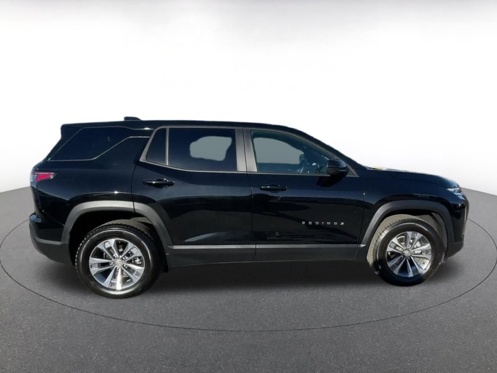 Thumbnail: 2025 Chevrolet Equinox - 16