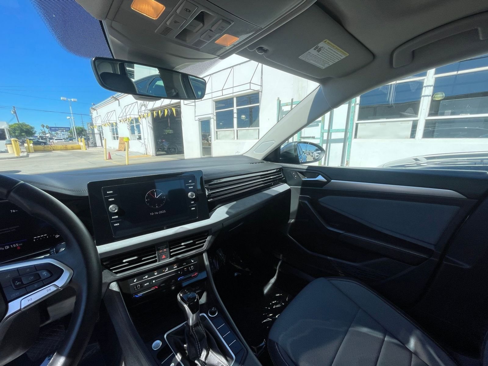 Thumbnail: 2025 Volkswagen Jetta - 35