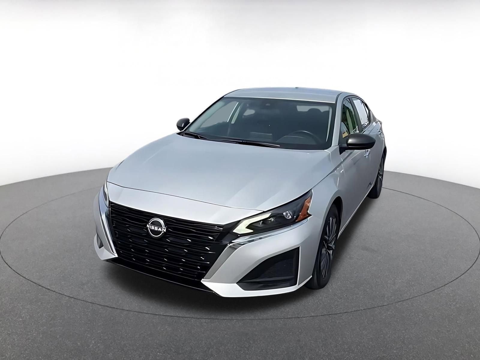Thumbnail: 2025 Nissan Altima - 7