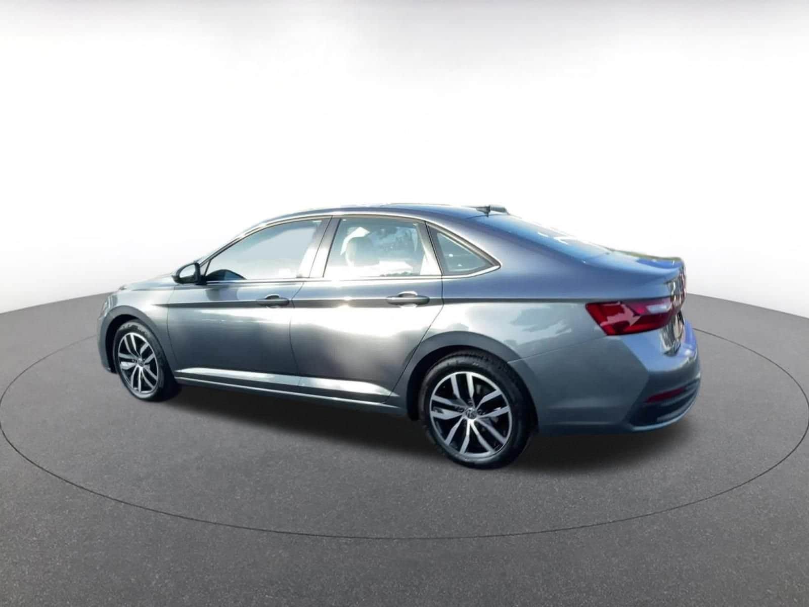 Thumbnail: 2025 Volkswagen Jetta - 10