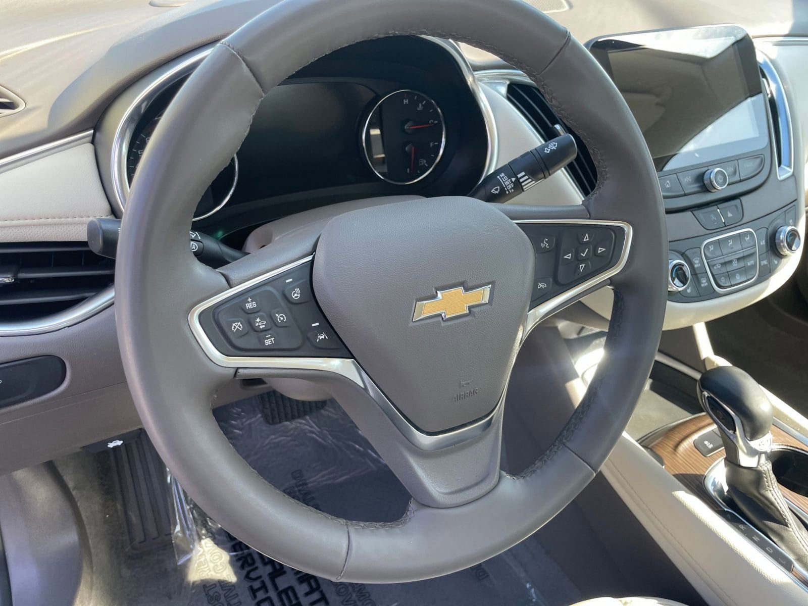 Thumbnail: 2024 Chevrolet Malibu - 28