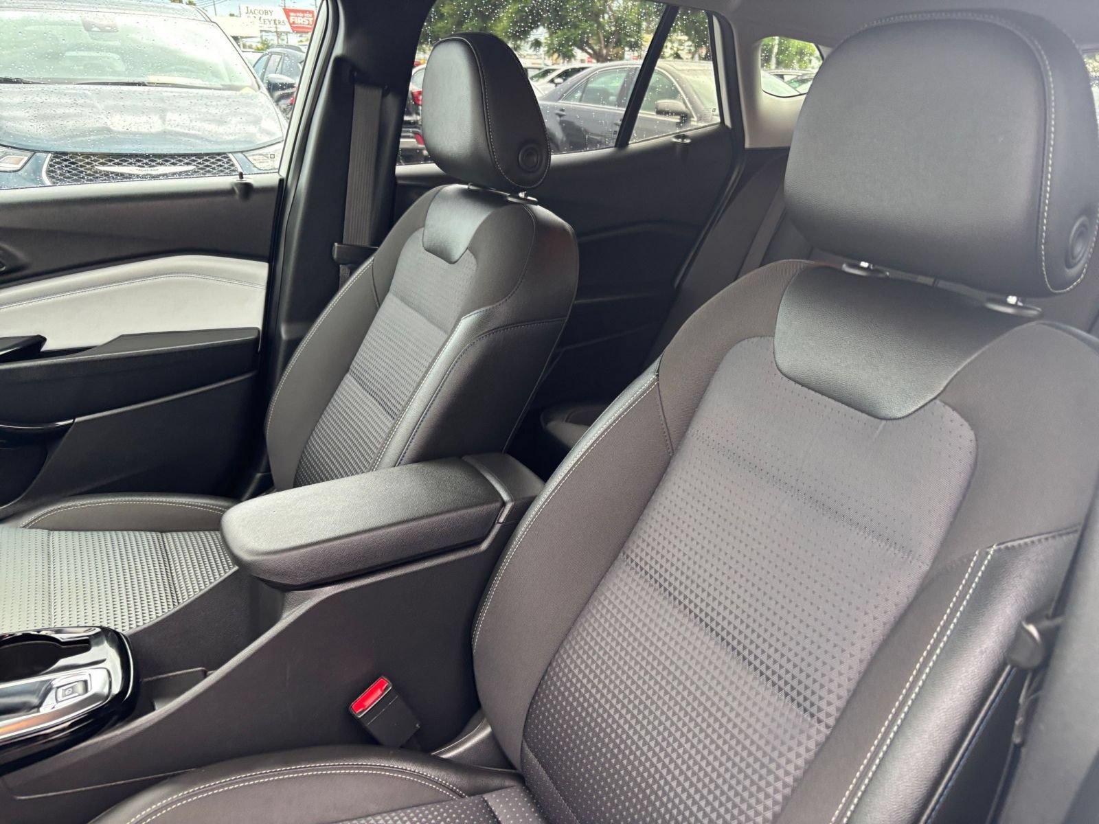 Thumbnail: 2025 Chevrolet Trax - 27