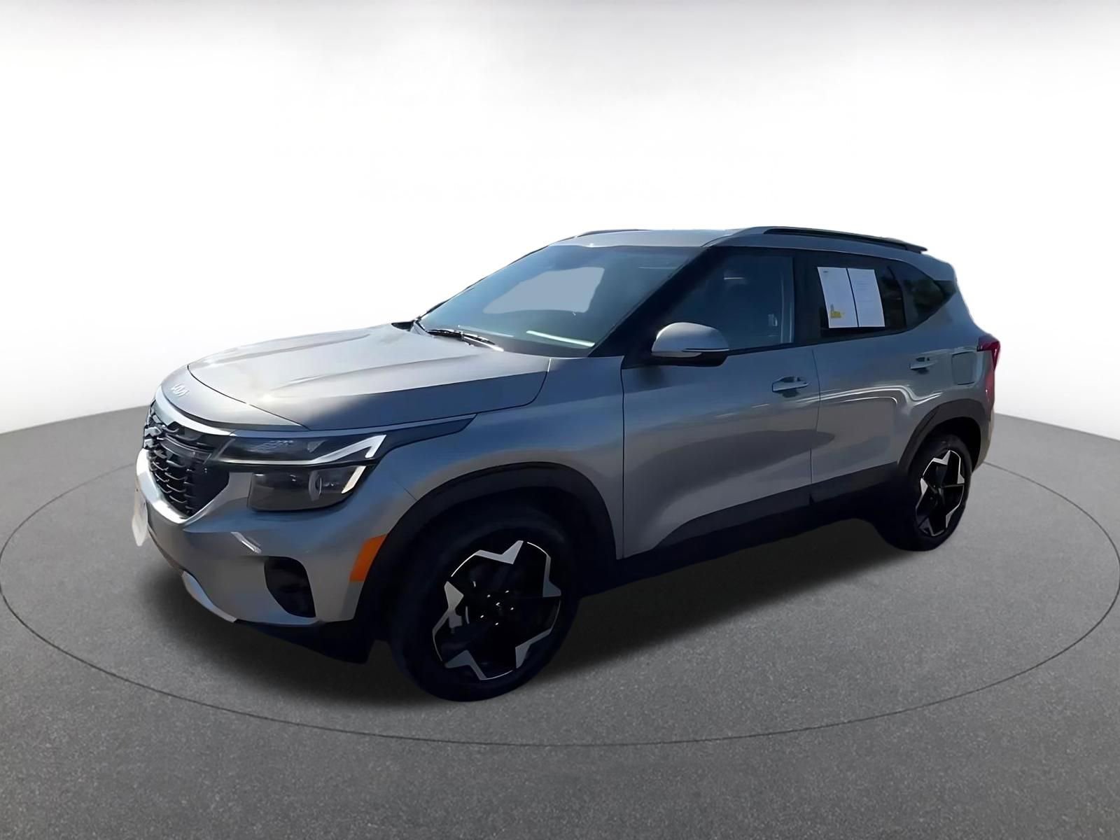 Thumbnail: 2025 Kia Seltos - 8