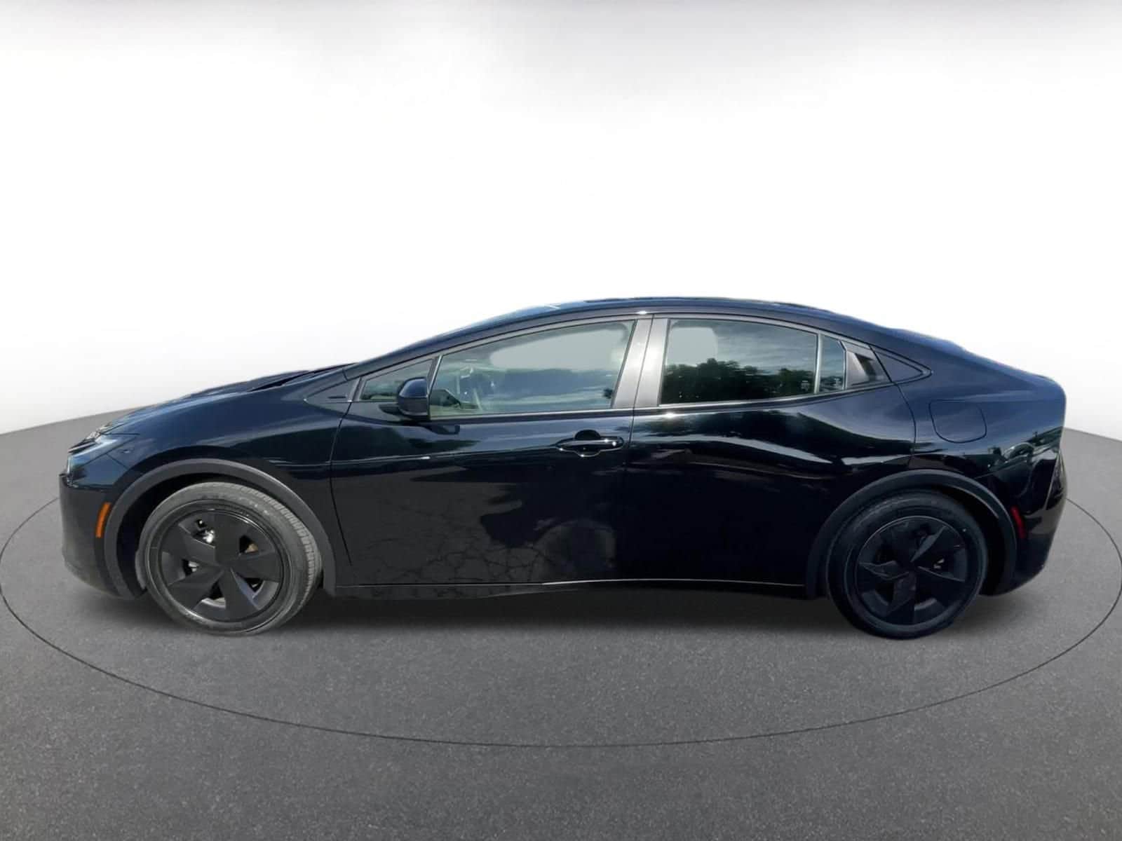 Thumbnail: 2025 Toyota Prius - 9