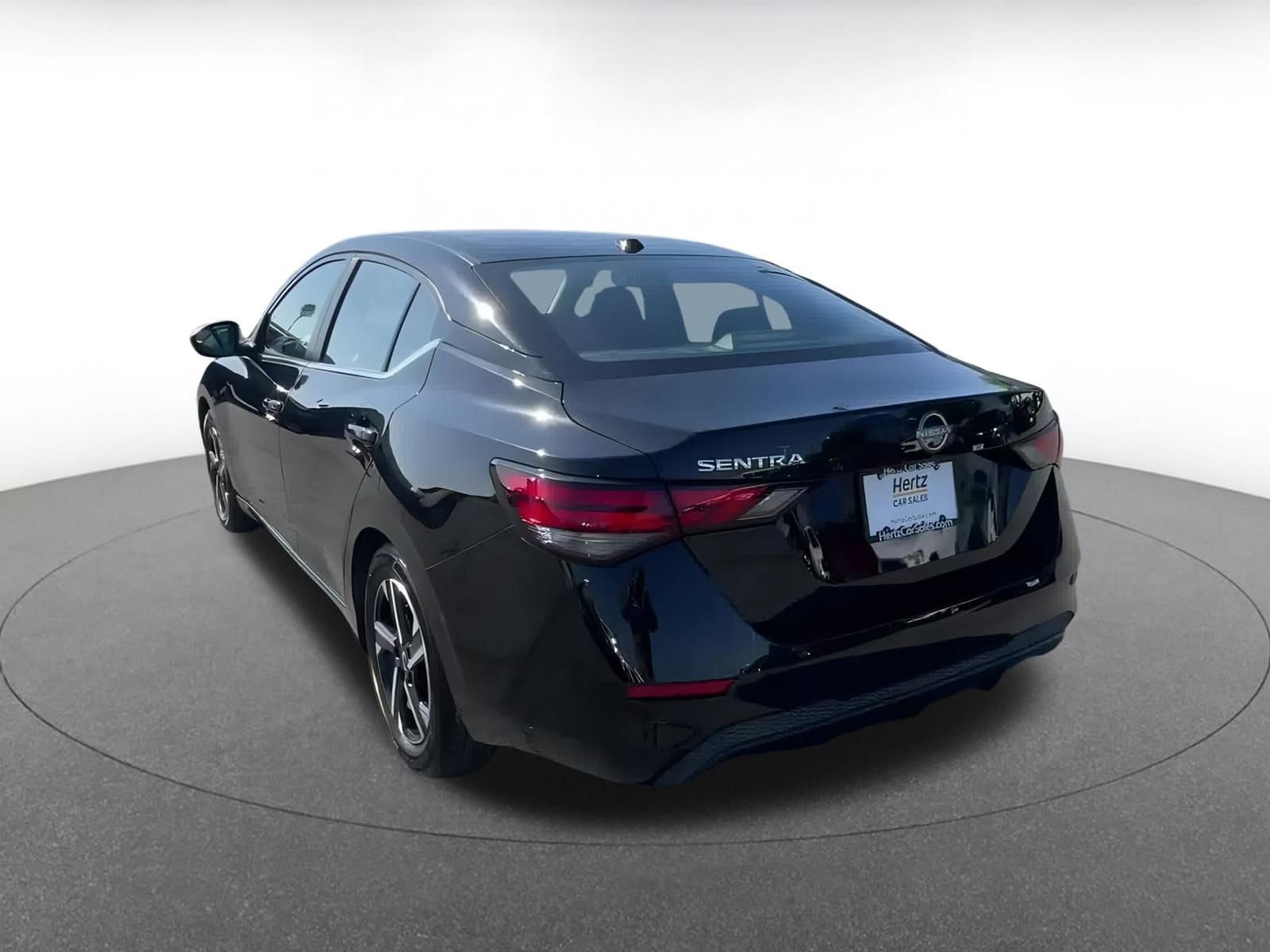 Thumbnail: 2025 Nissan Sentra - 11