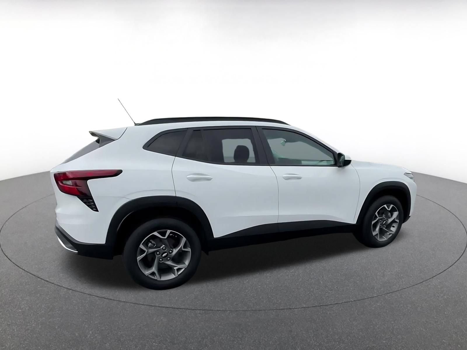 Thumbnail: 2025 Chevrolet Trax - 14