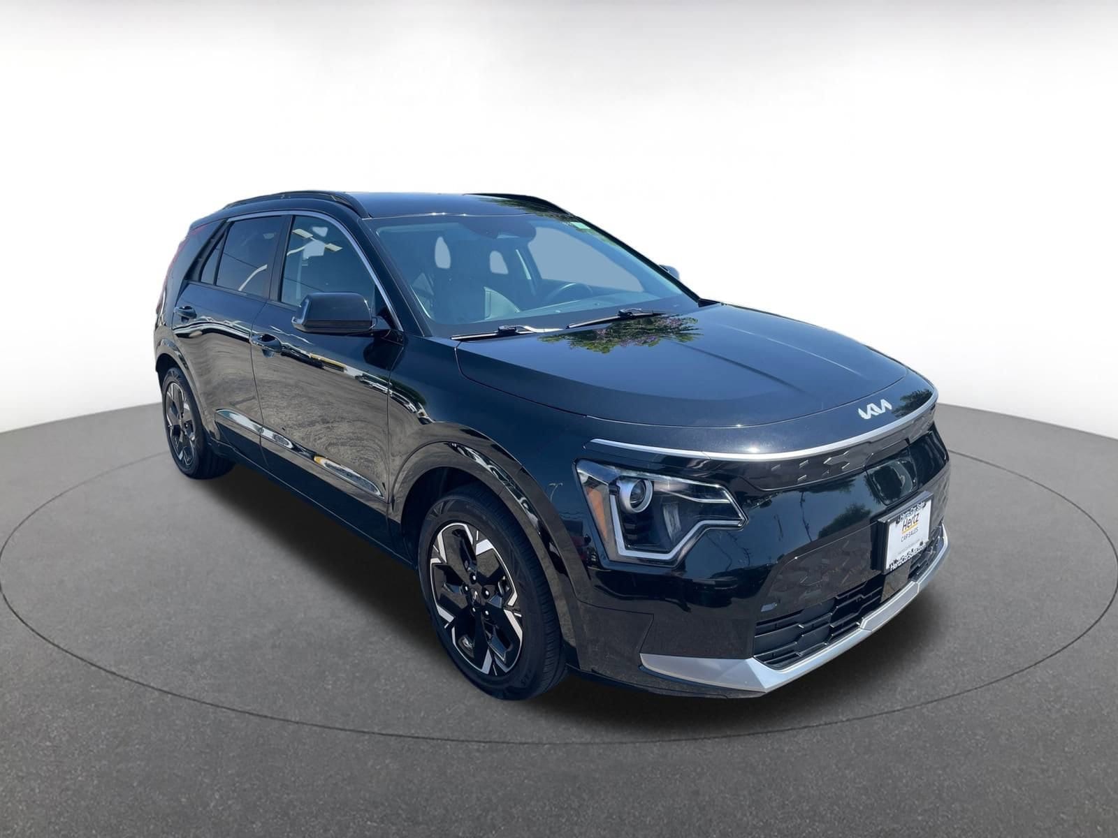 Thumbnail: 2023 Kia Niro - 1